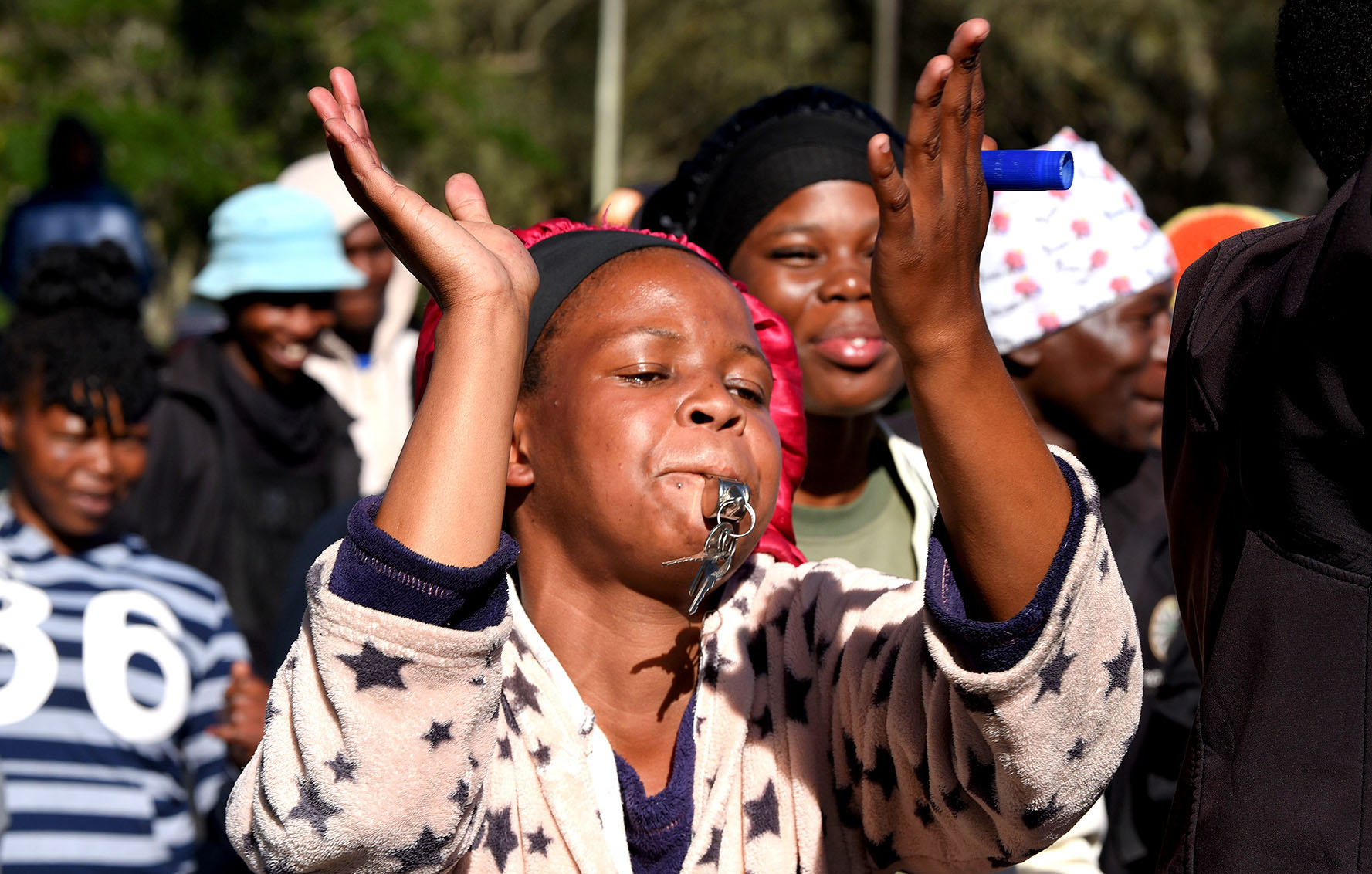 After a month in the dark, Gqeberha's Grogro residents again threaten to unleash ‘Plan B’ 
