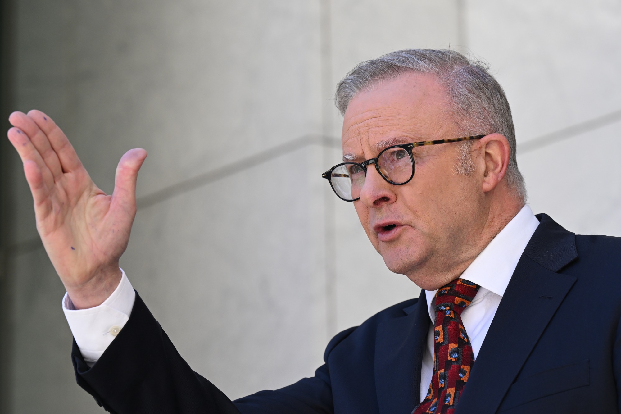 Australia begins enforcing world-first teen social media ban