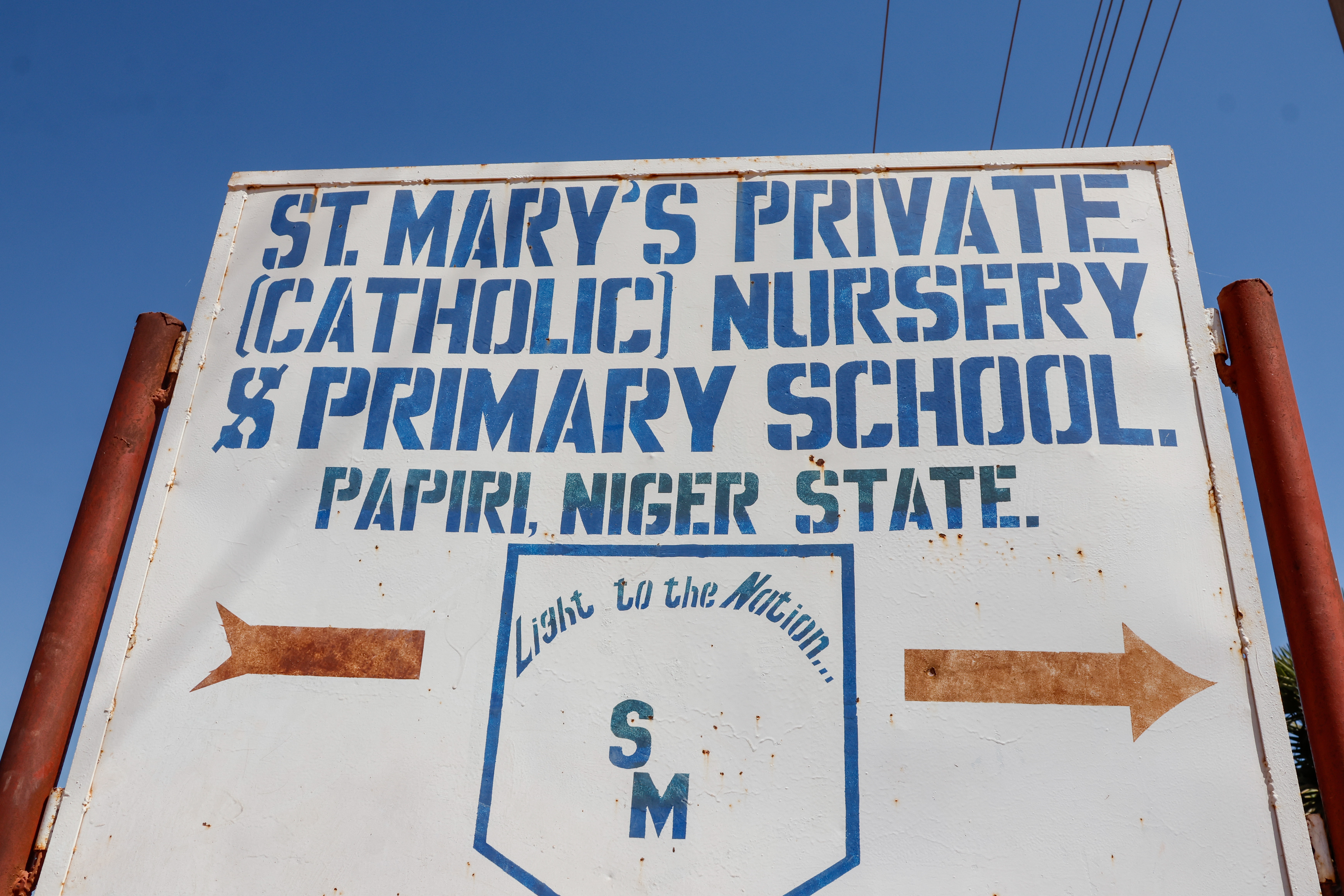 Kidnapped Nigerian schoolgirls have been released, official says