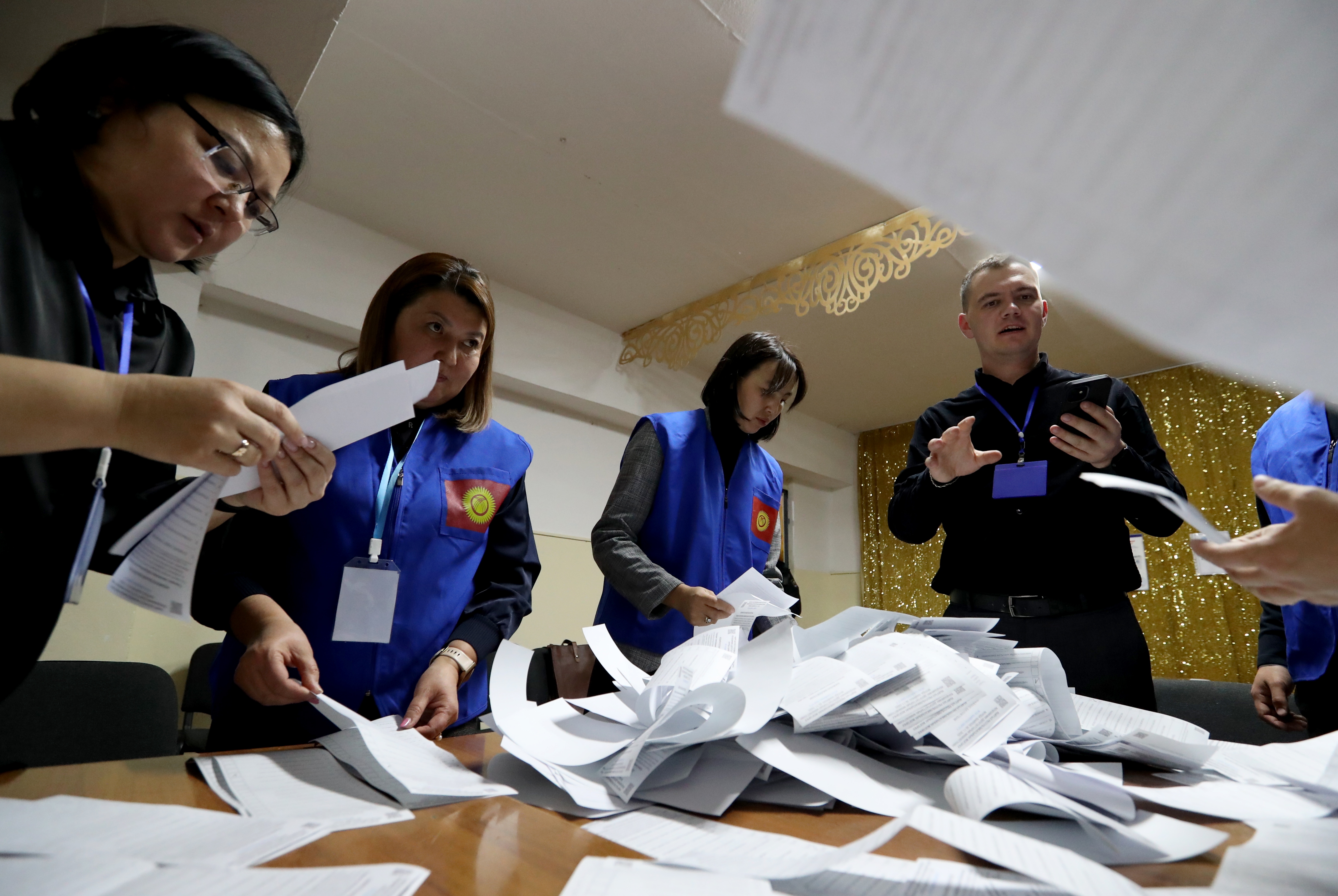 OSCE observers say Kyrgyzstan election was efficient but freedoms increasingly limited