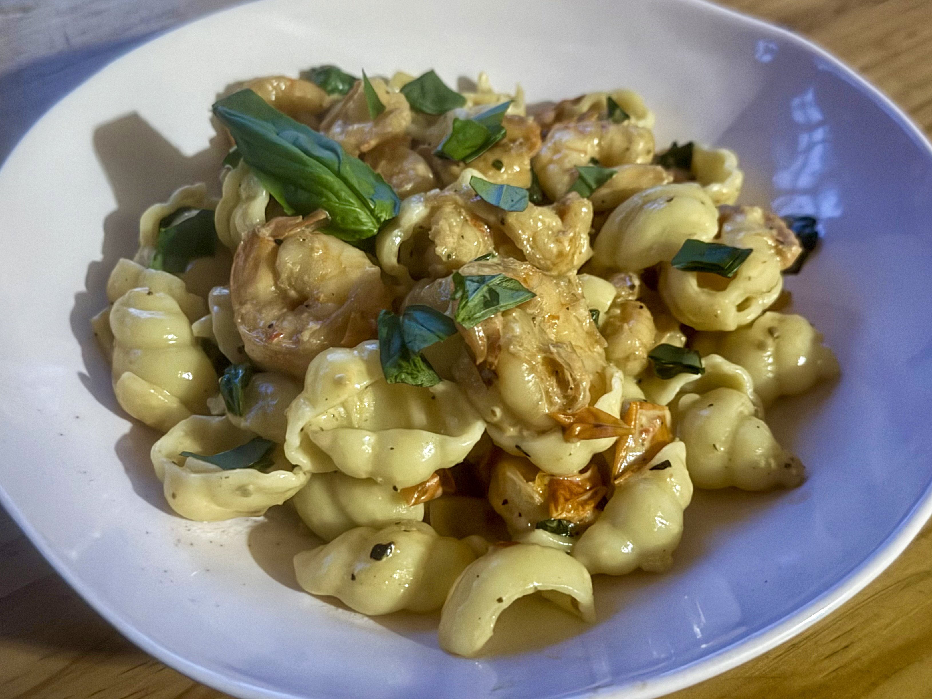 Prawn, baby tomato, basil and chilli pasta
