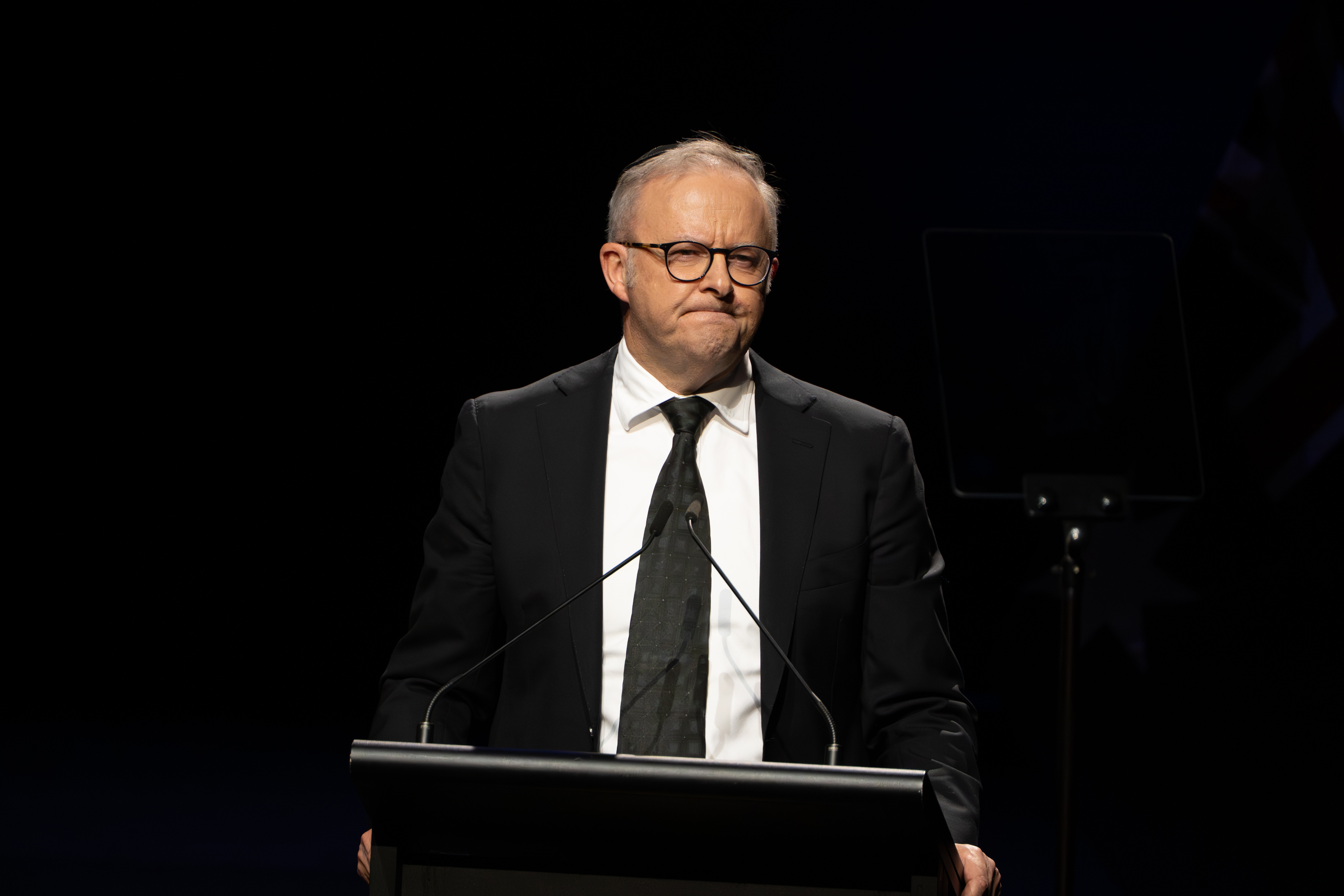 Australian Prime Minister Anthony Albanese delivers a speech during the Australian National Day of Mourning to honour the victims of the Bondi Beach shooting at the Sydney Opera House in Sydney, Australia, 22 January 2026. Under the theme 'Light Will Win,' Australia is honouring and remembering the victims of the Bondi Beach terror attack with a nationwide day of mourning.  EPA/FLAVIO BRANCALEONE  AUSTRALIA AND NEW ZEALAND OUT