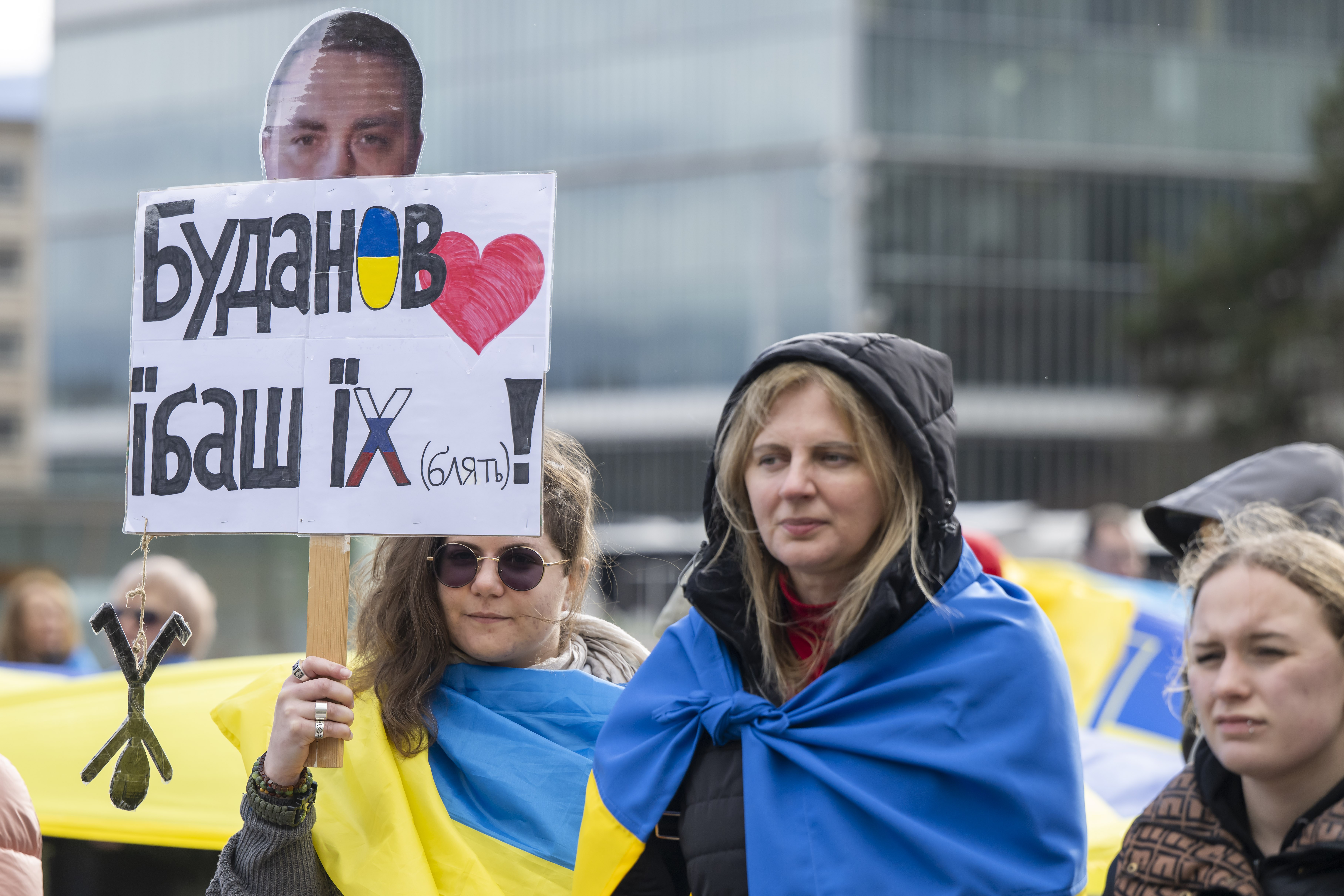 Ukrainians protest in Geneva amid peace talks