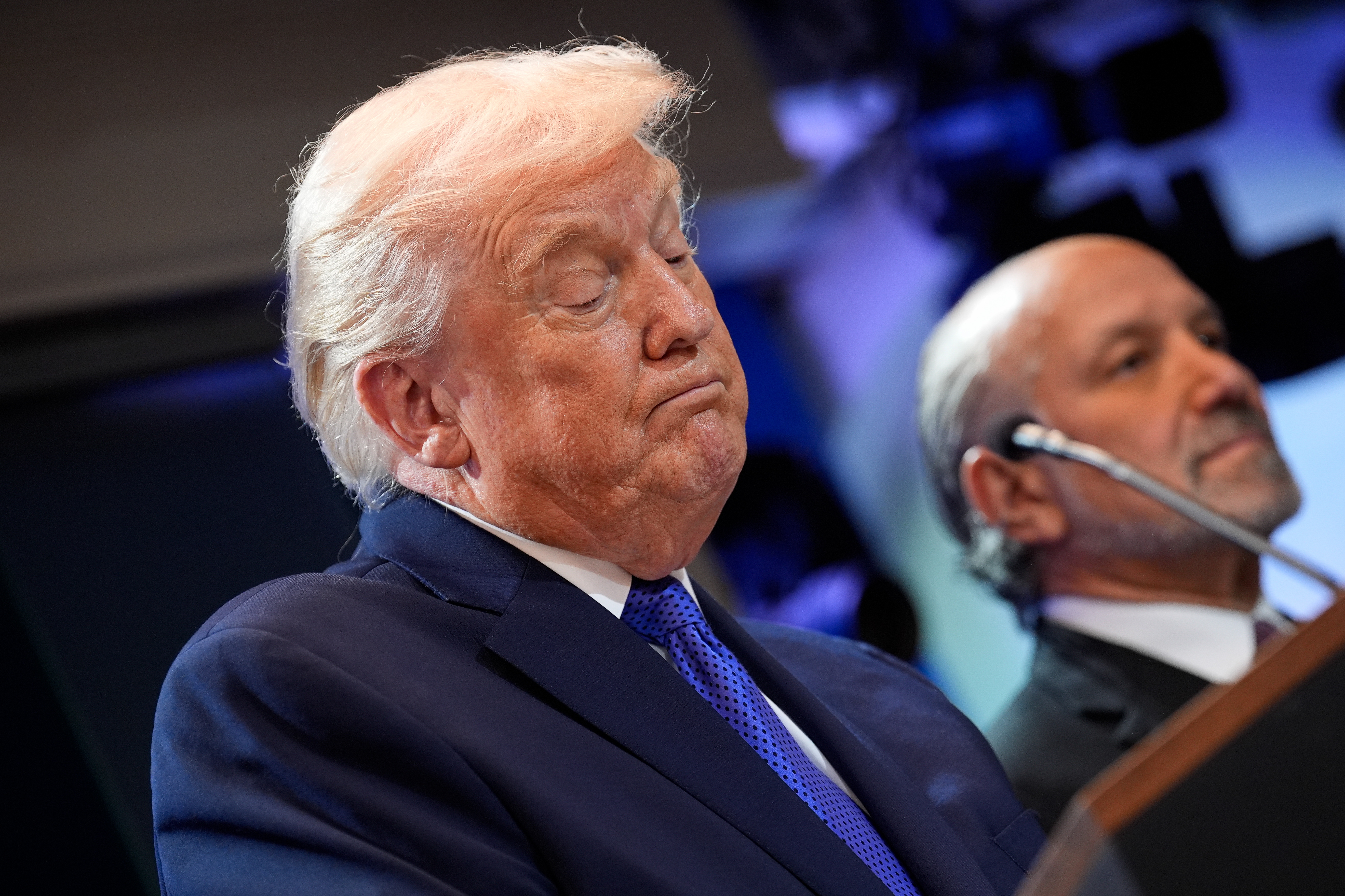 US President Donald J. Trump, alongside Commerce Secretary Howard Lutnick (R), speaks about the Supreme Court's striking down of most of his tariffs during a press conference in the briefing room at the White House in Washington, DC, USA, 20 February 2026. Earlier today, the Supreme Court ruled against President Trump's tariff program.  EPA/YURI GRIPAS / POOL