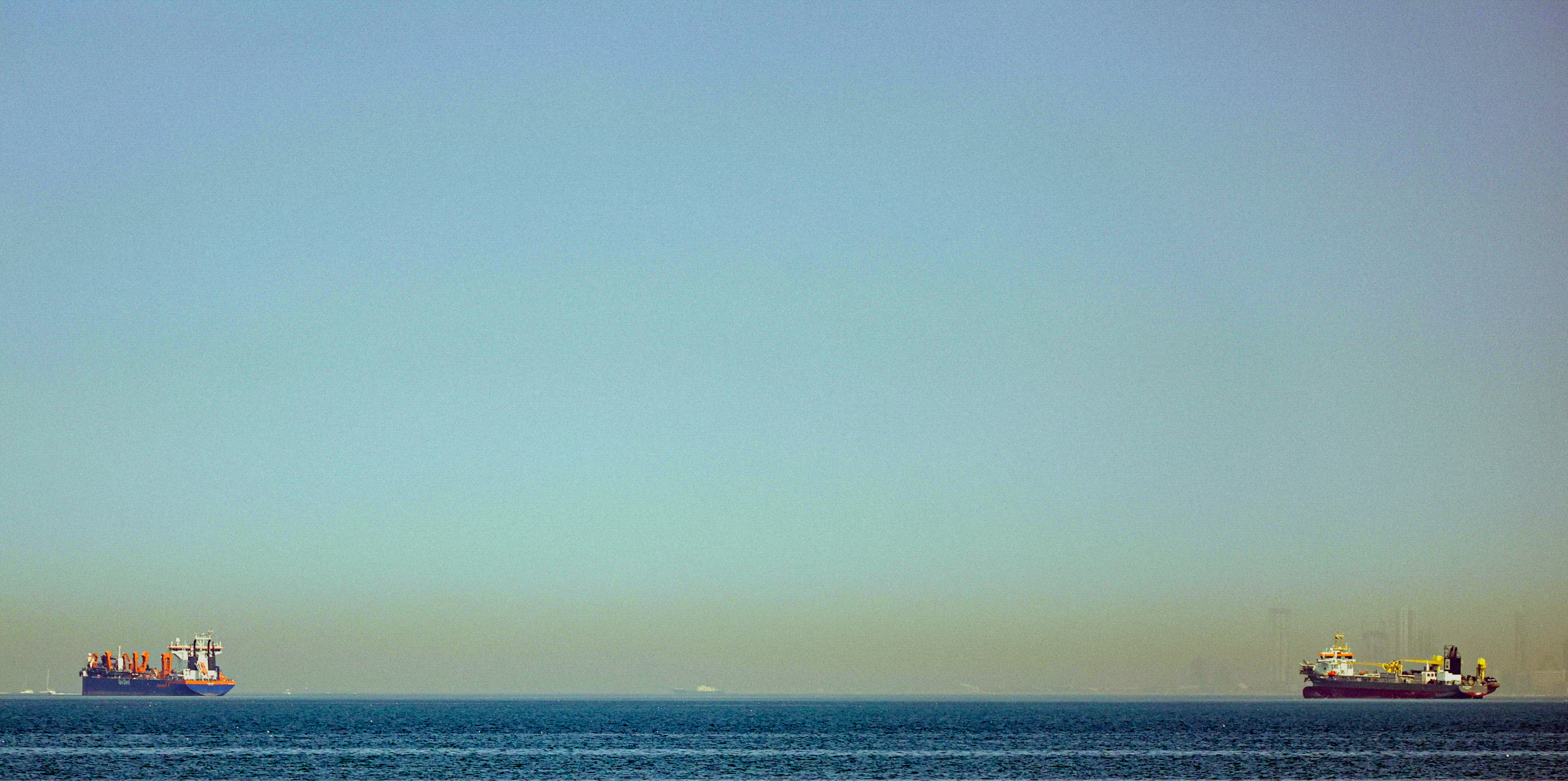 Iran threatens to close the Strait of Hormuz