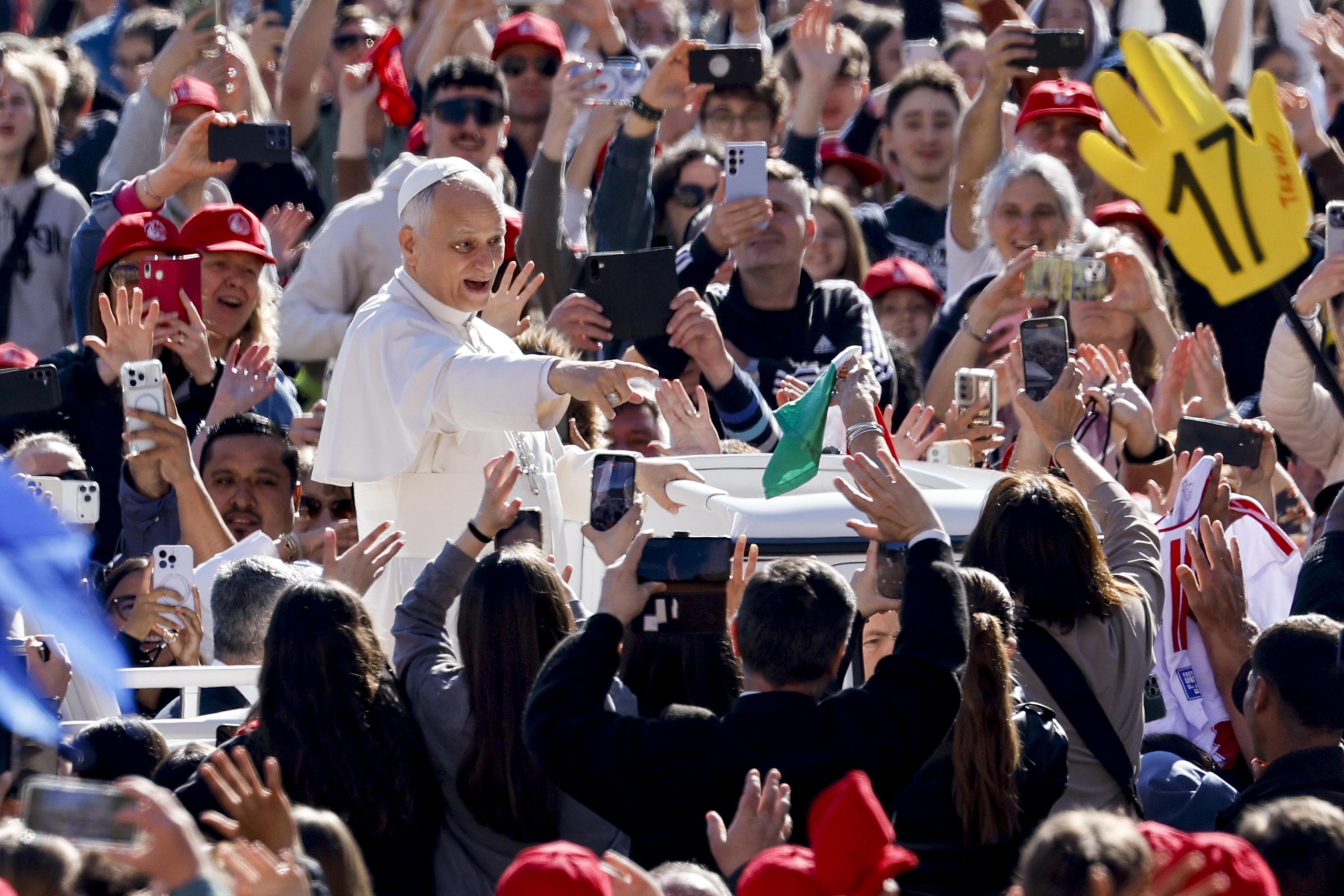 Pope Leo XIV gestures as he arrives to lead the weekly general audience in Saint Peter?s Square, Vatican City, 08 April 2026.  EPA/FABIO FRUSTACI