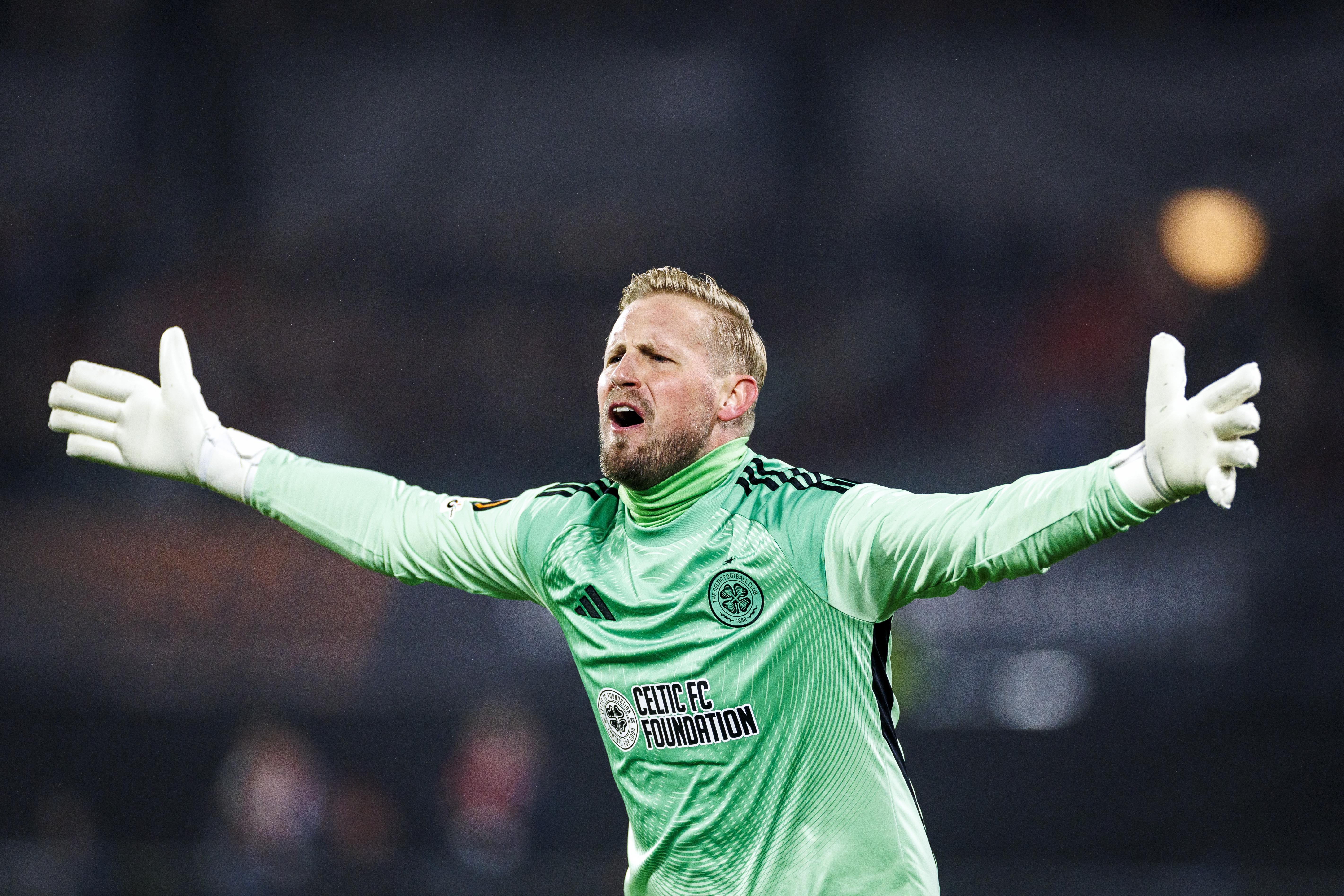 Celtic FC goalkeeper Kasper Schmeichel gestures during the UEFA Europa League match between Feyenoord and Celtic FC in Rotterdam, Netherlands, 27 November 2025.  EPA/Koen van Weel