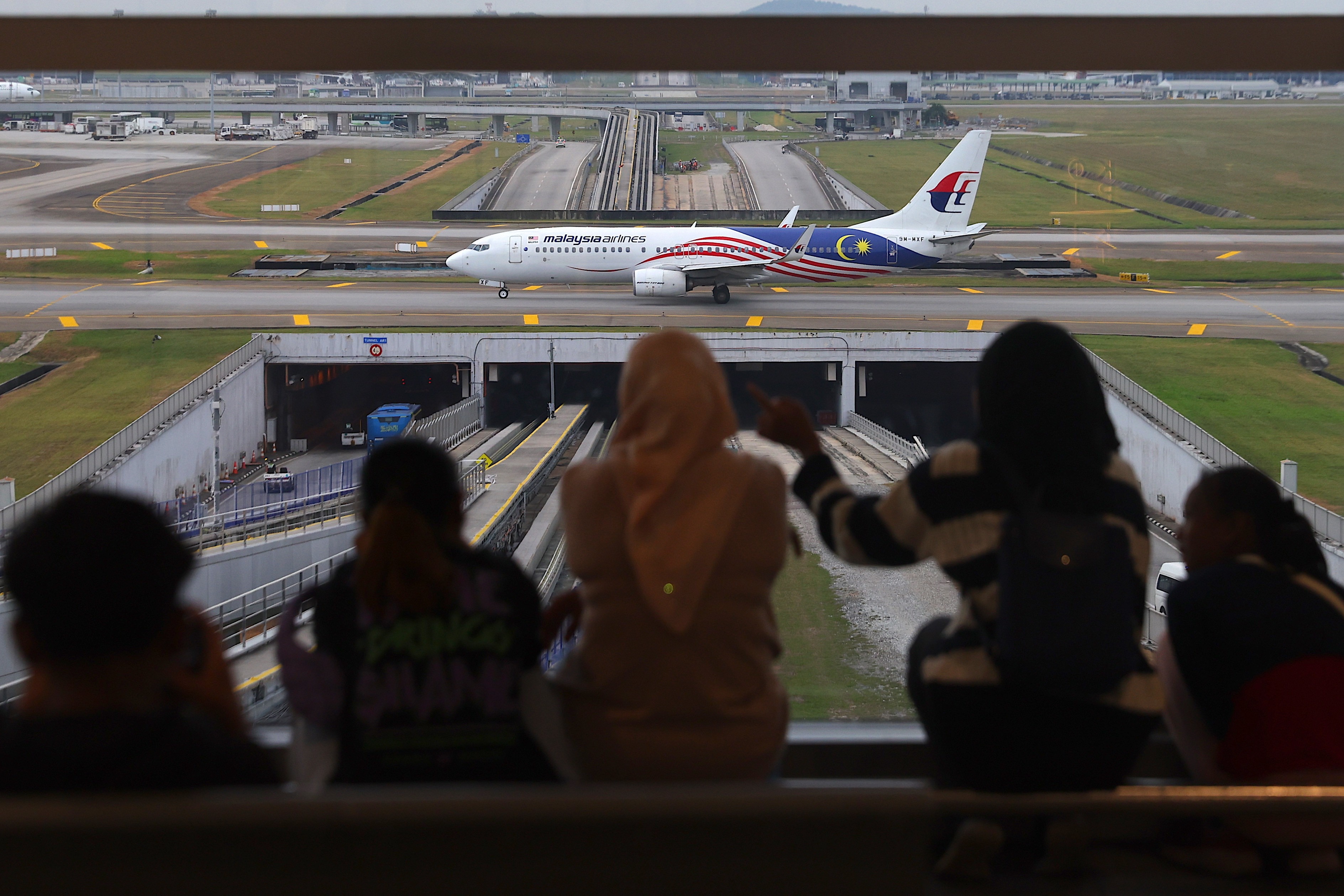 Malaysia extends Ocean Infinity search for MH370 for another year to 2027