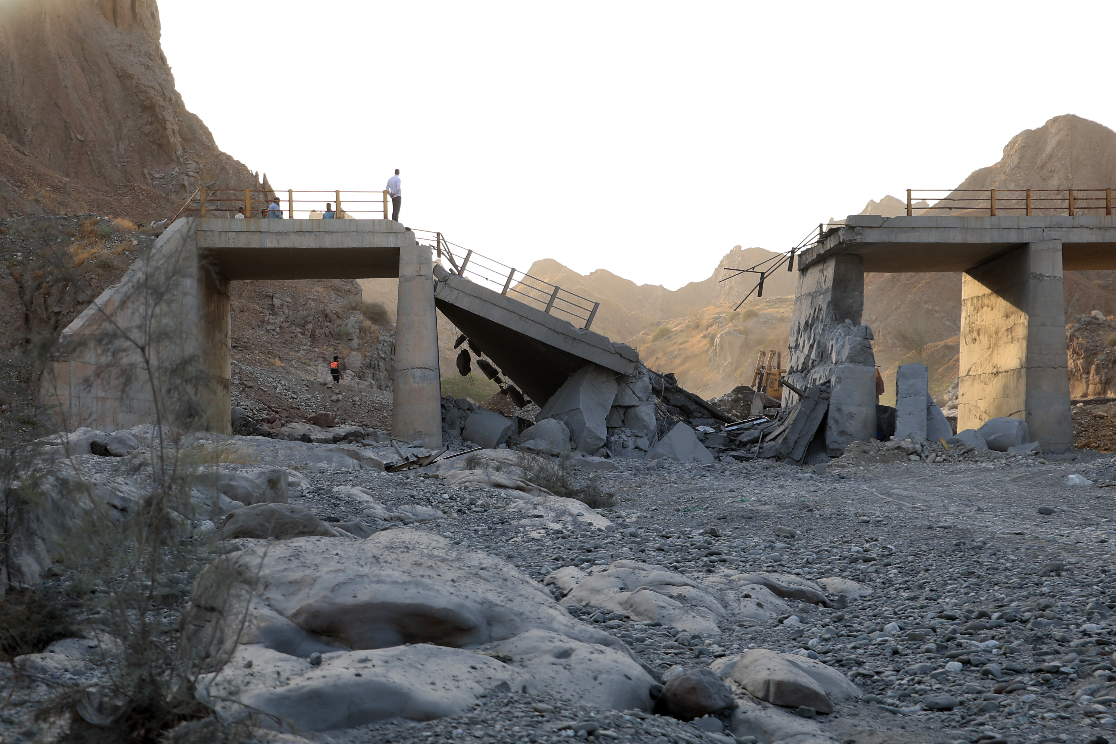 US Launches Ninth Night of Iran Strikes as American Death Toll Reaches 17
