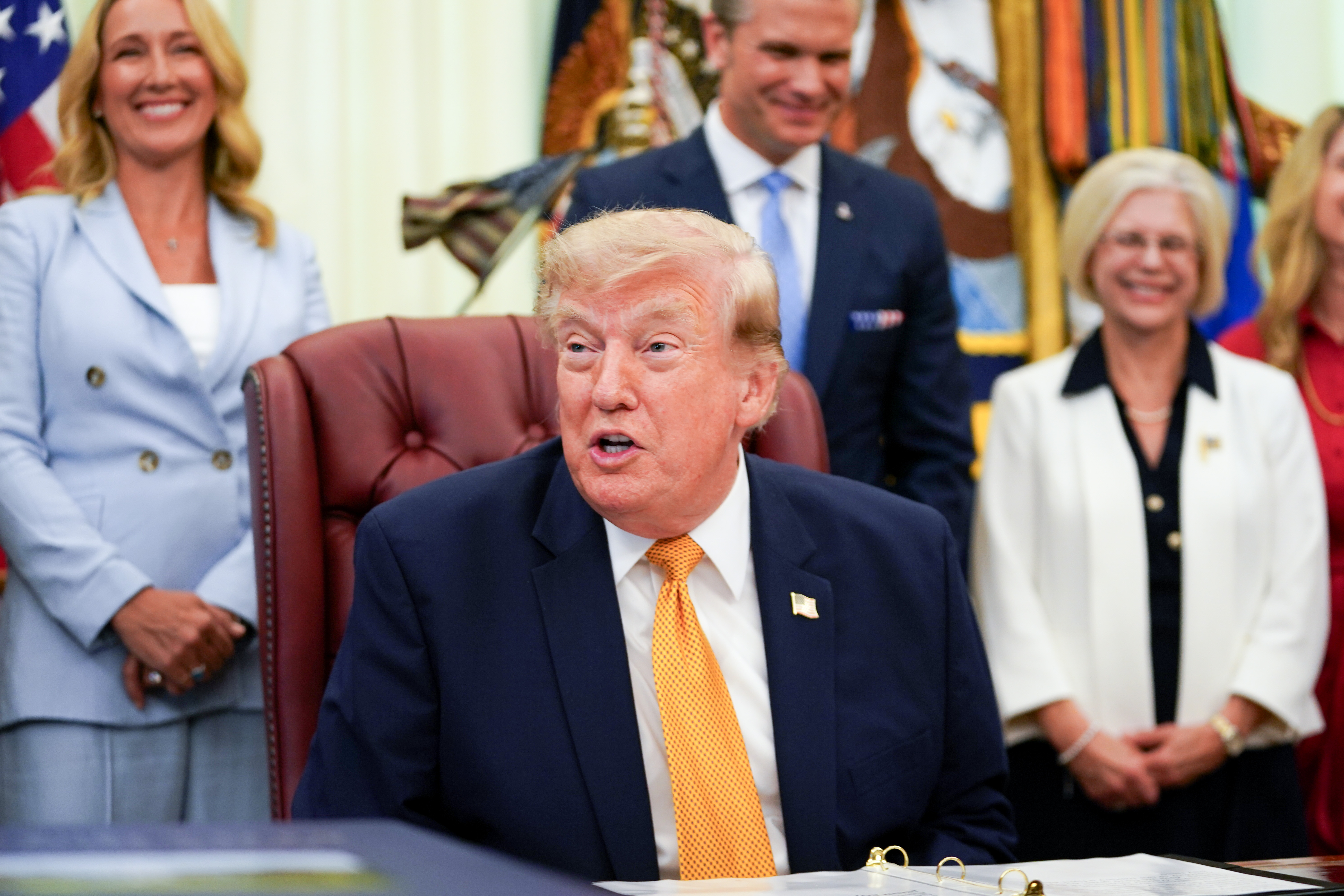 Trump warns Iran of “decapitation” if no deal is reached