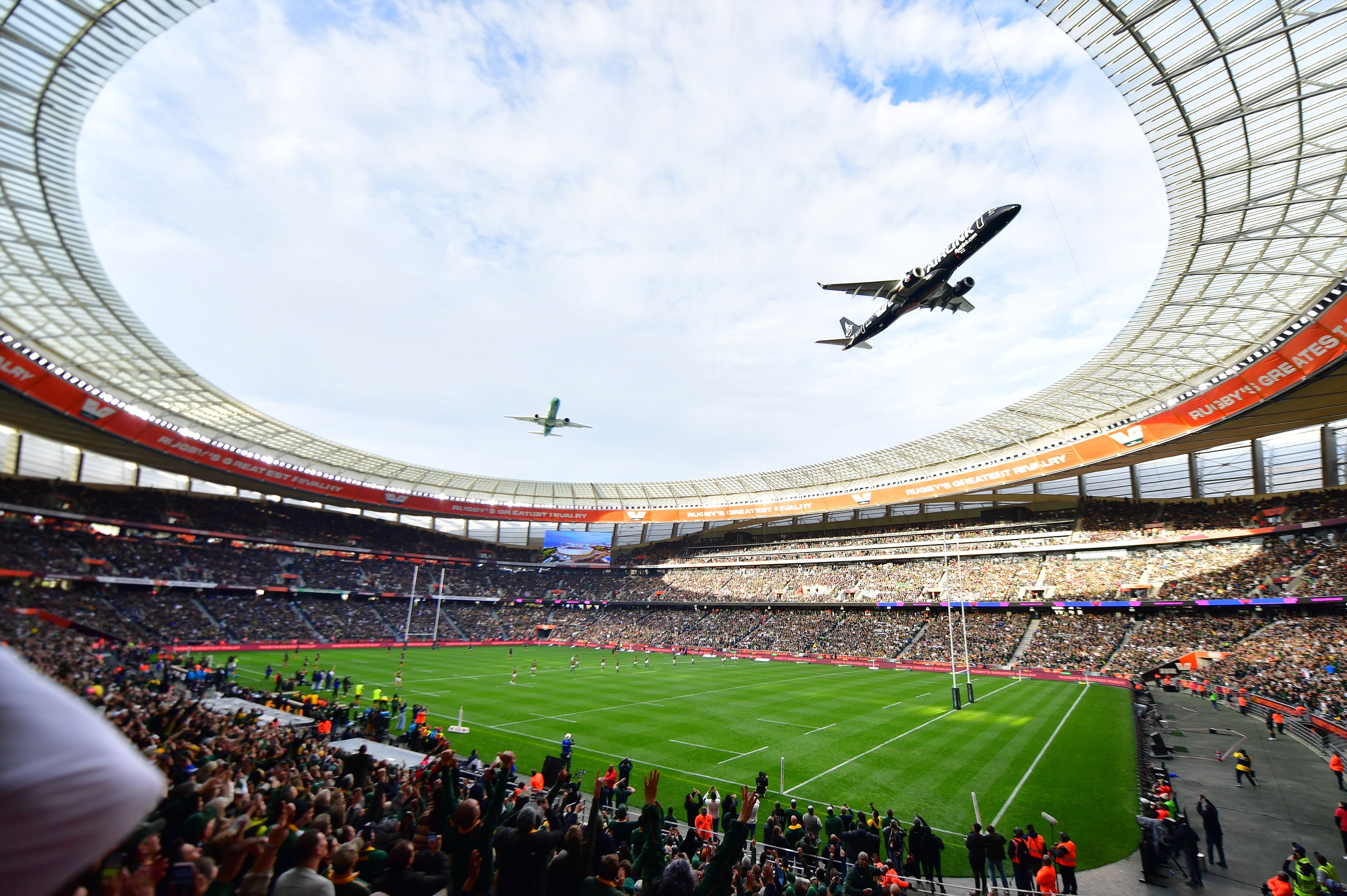 Let’s talk about that nail-biting Airlink flyover