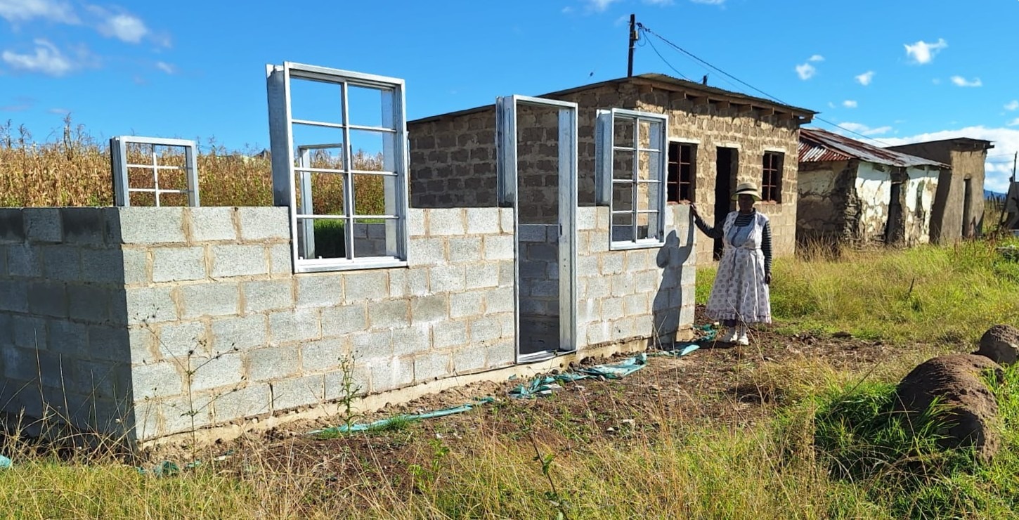 Sassa pensioner beats stalled government housing project to build her own home