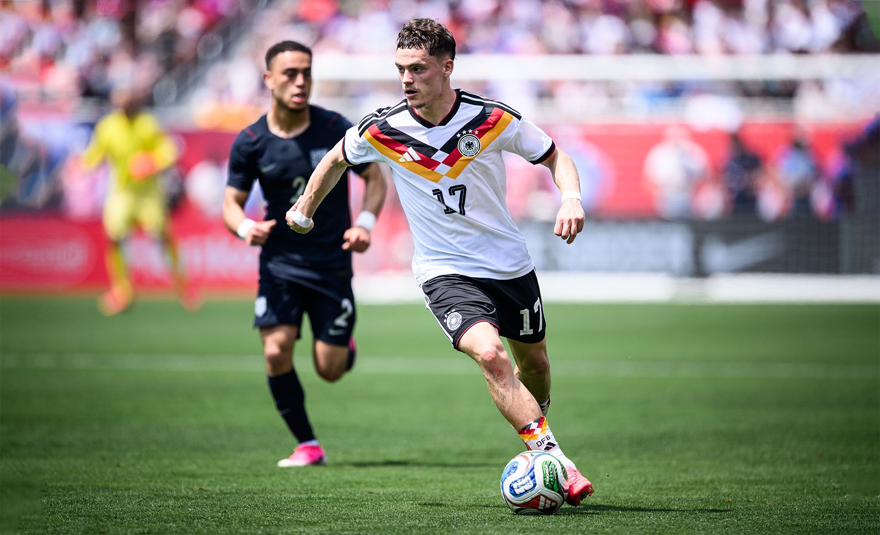TEAM GUIDES — GROUP E: Germany and Ecuador should 