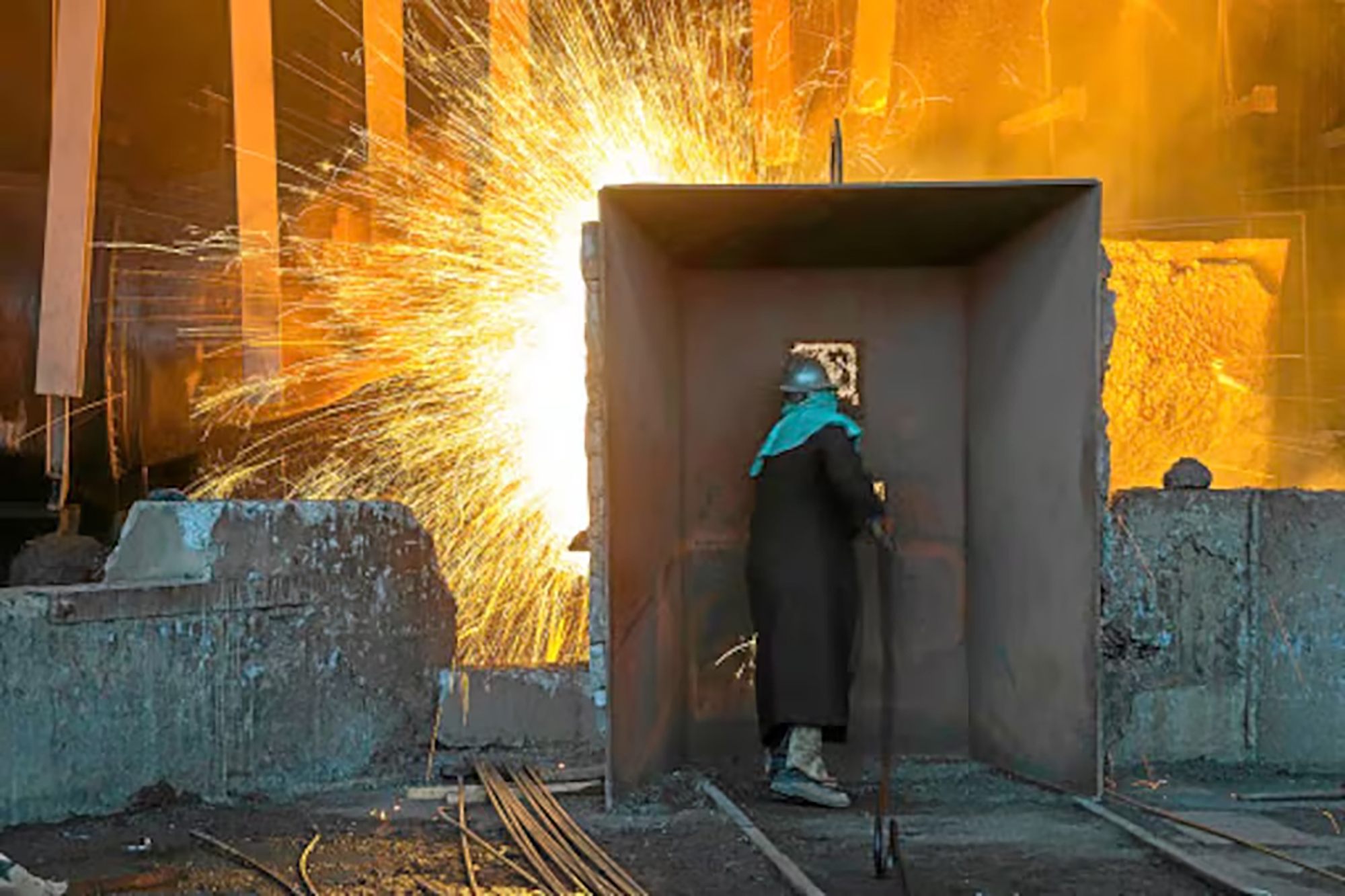 The jobs of thousands of ferrochrome smelter workers are on the line as Glencore and Samancor await Nersa’s decision on a new electricity tariff. (Photo: Supplied)