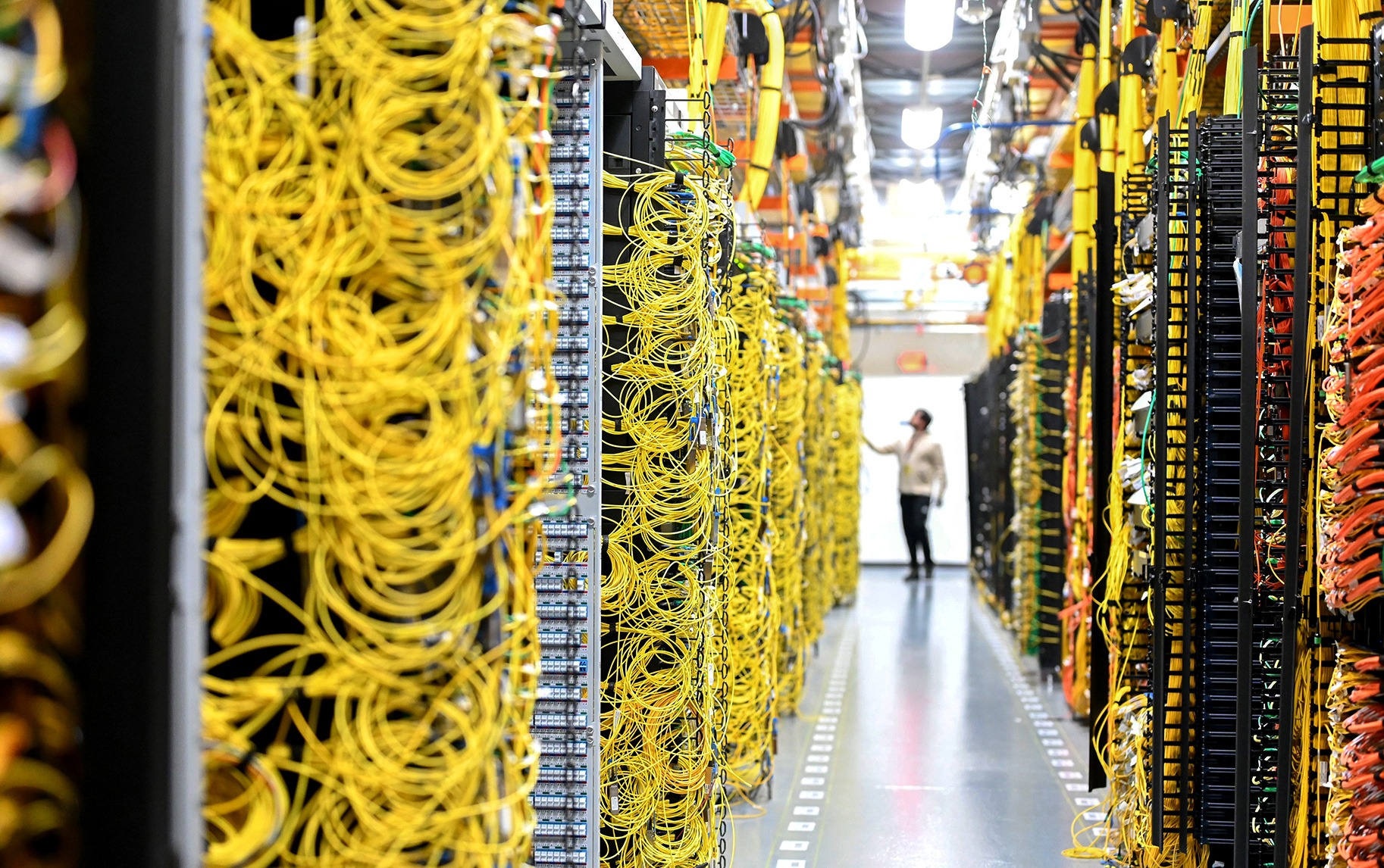 DM The business of datacentres