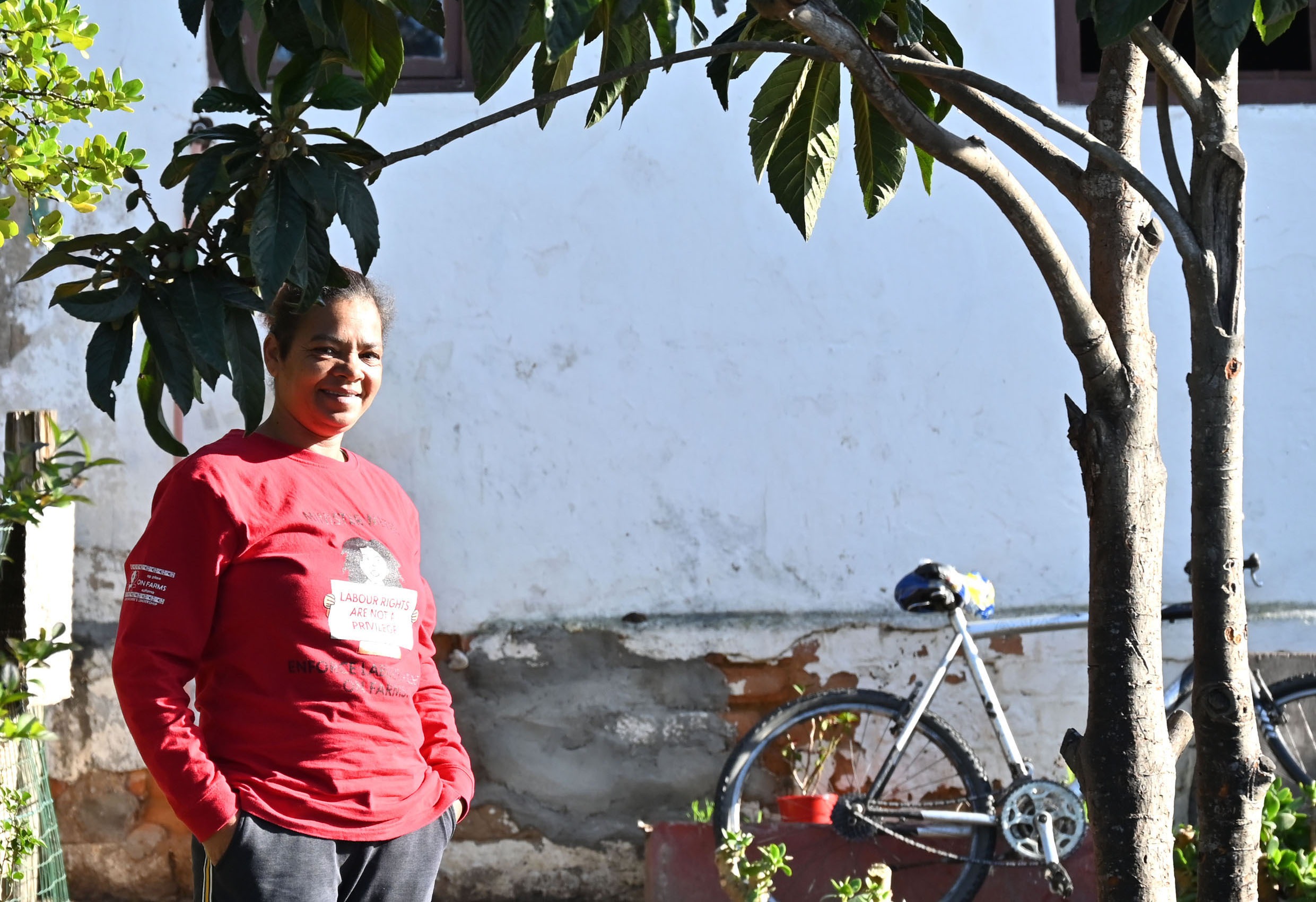 Charmaine King, a seasonal farmworker in the Cape Winelands, speaks to Daily Maverick about her life and living conditions. (Photo: Nathi Nqobile)