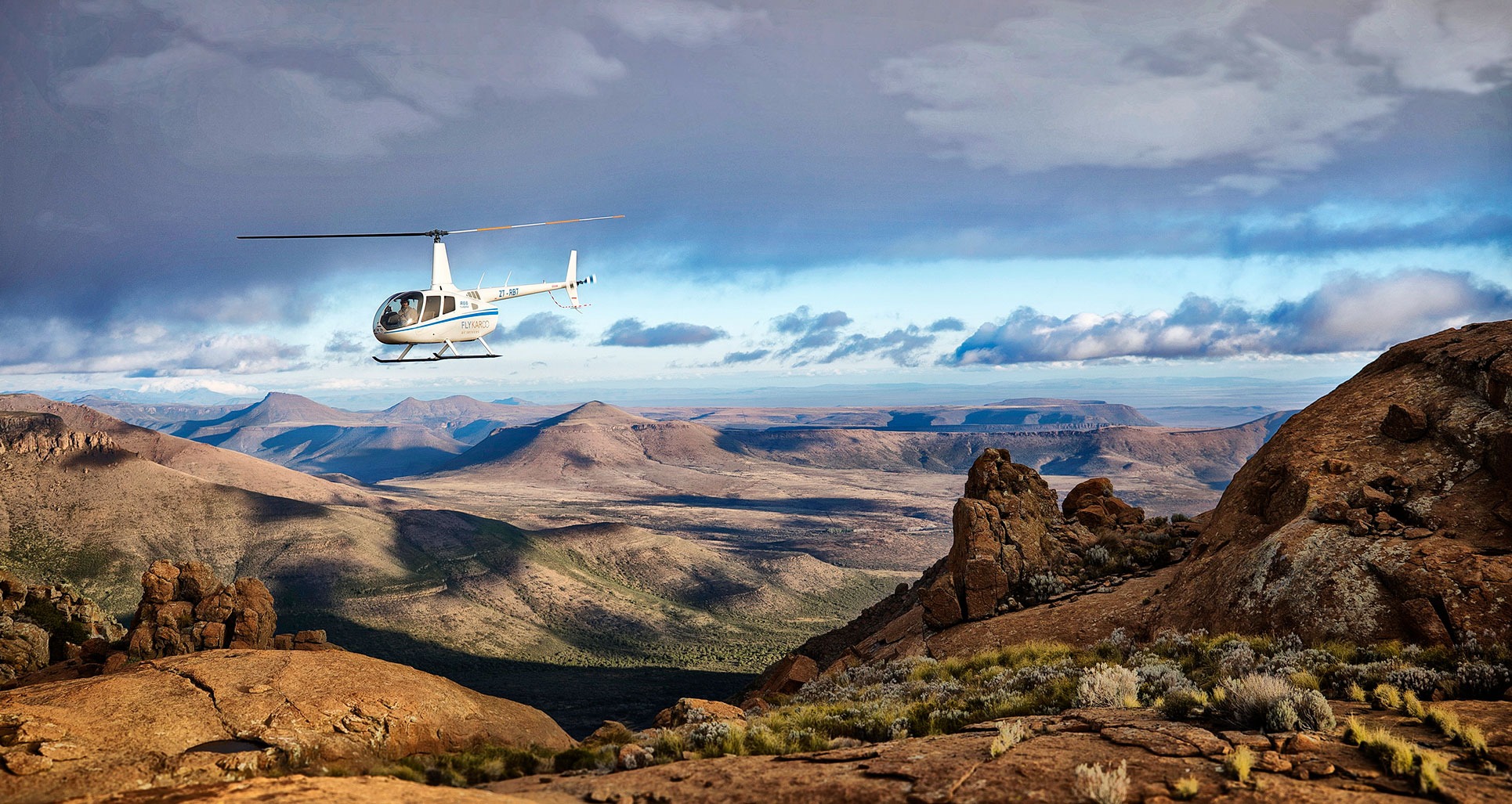 The jagged ironstone peaks and valleys of the Sneeuberg mountains near Graaff-Reinet (Photo: Morne van Jaarsveld)