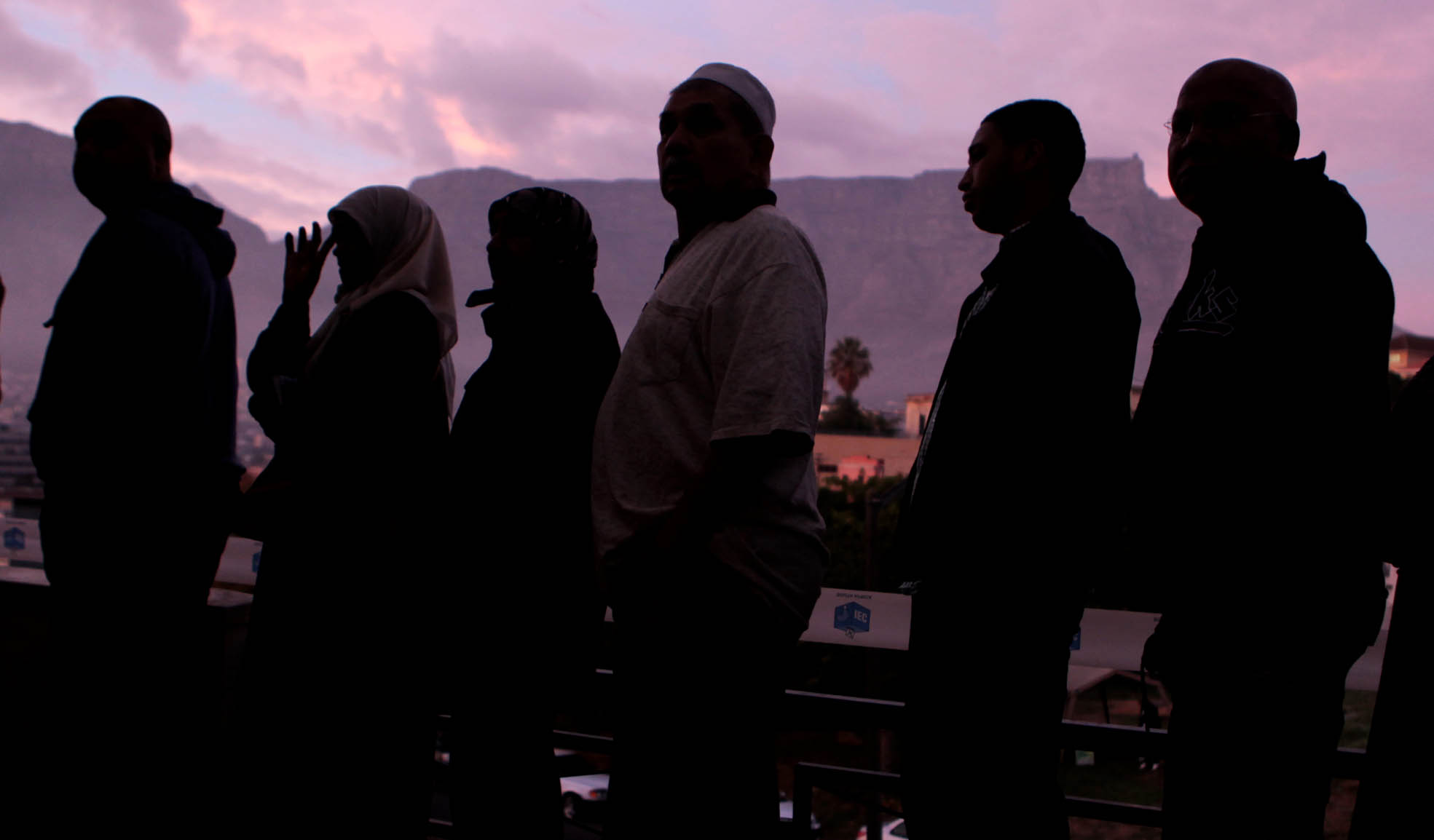 Africa Check: A guide to understanding and reporting on opinion polls