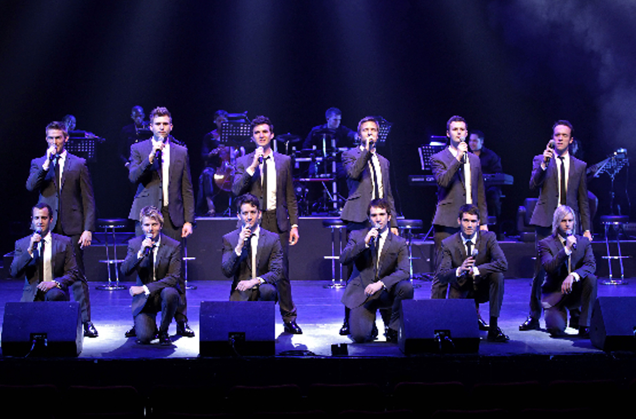 The Twelve Tenors : A little opera, a little pop, a little swing