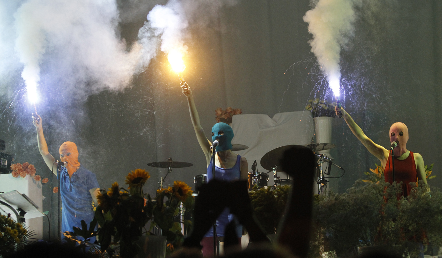 Russian Prime Minister Medvedev says Pussy Riot should be freed