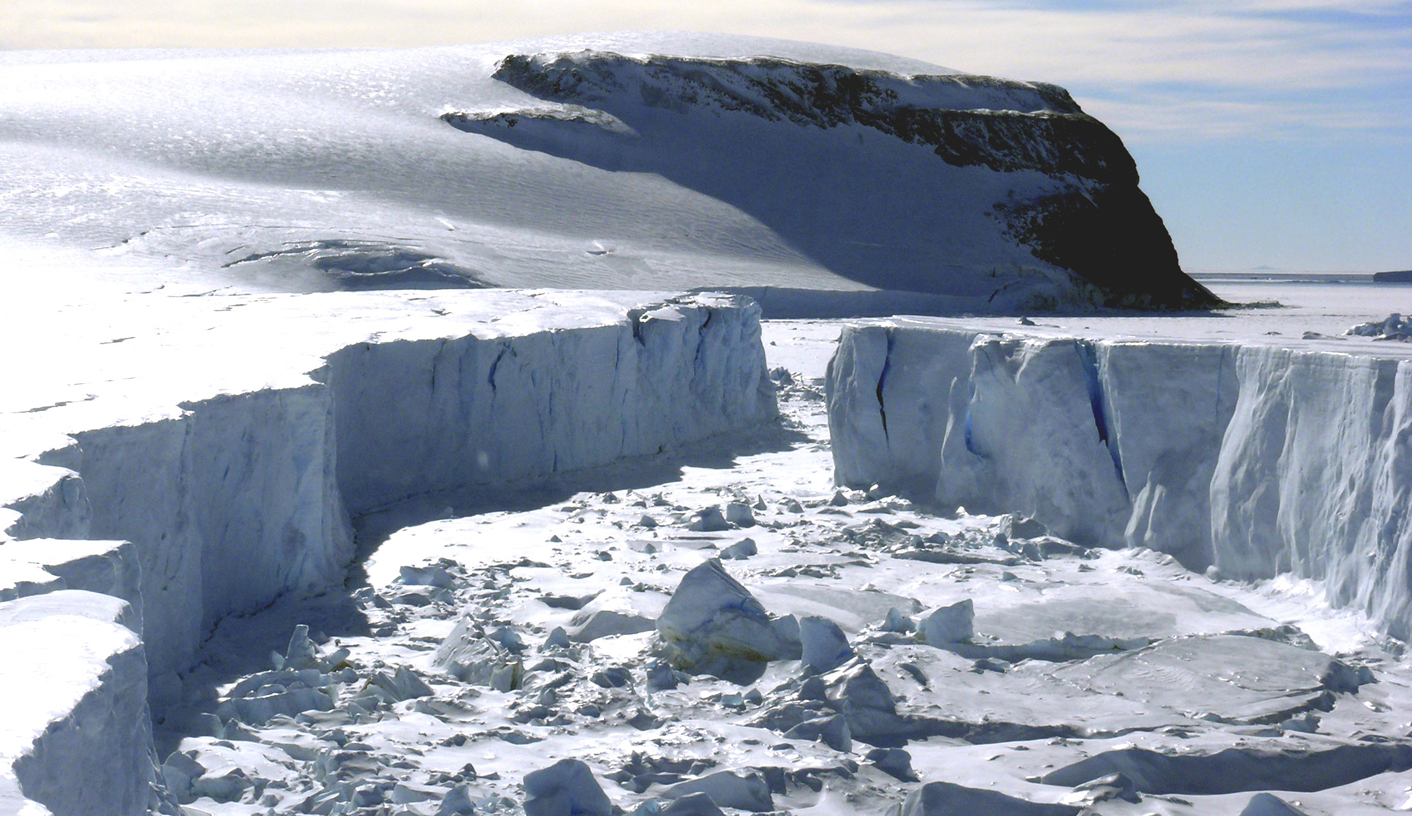 Underground Antarctic valley may affect ice loss - UK scientists