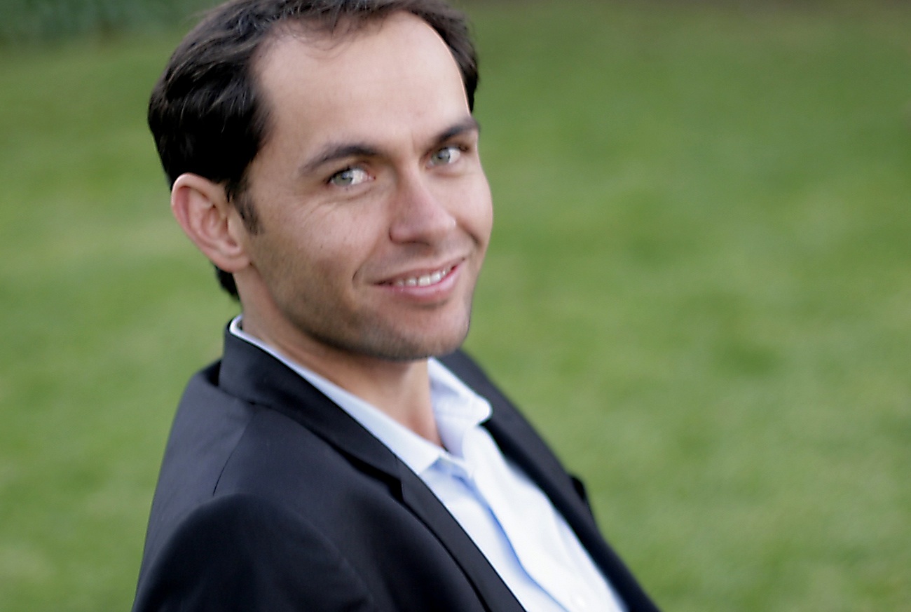 MXit says bye to Heunis, hi to Knott-Craig