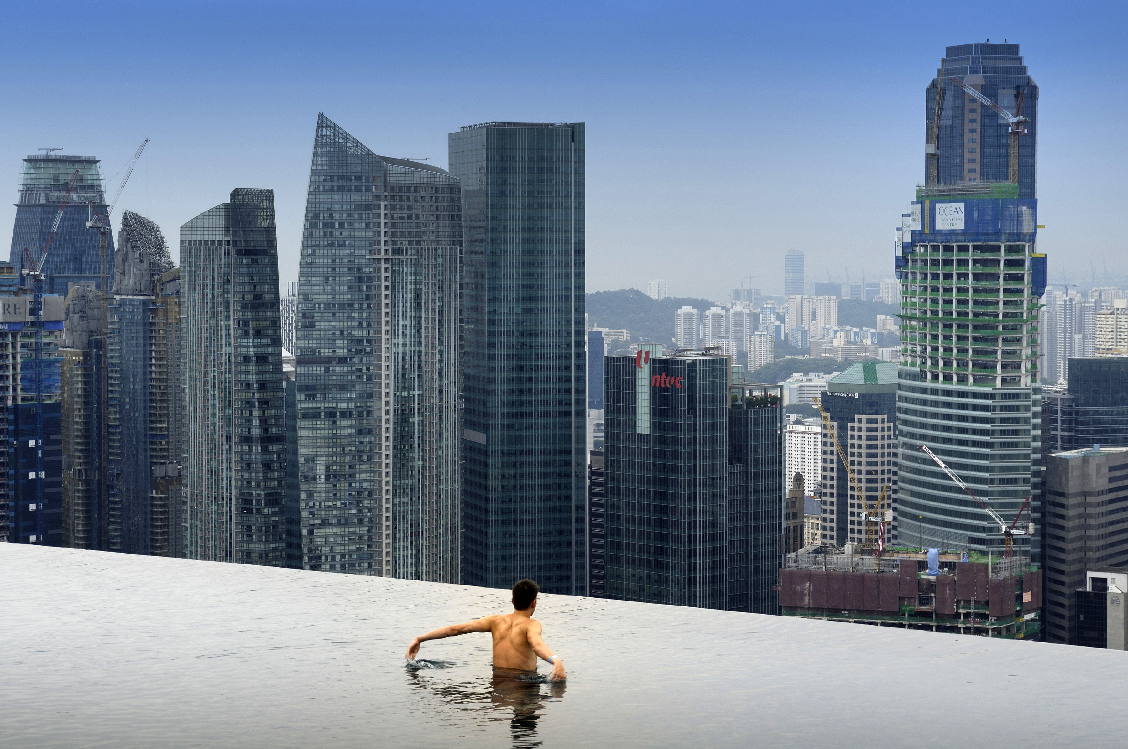 Singapore Turns 45