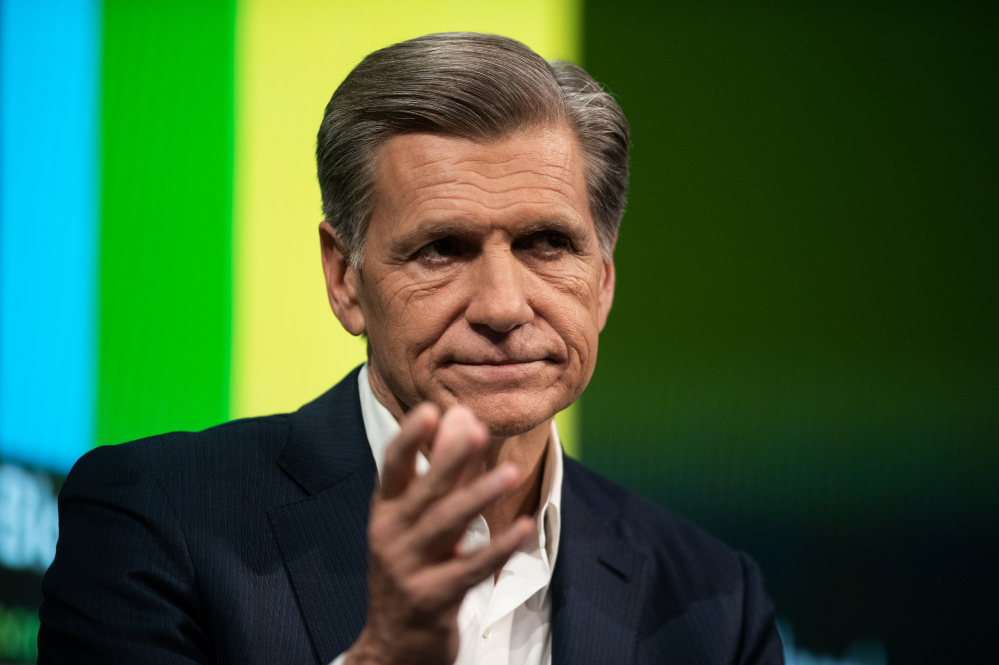 As Macron Slams Nationalists, Poland Embraces Them More Tightly