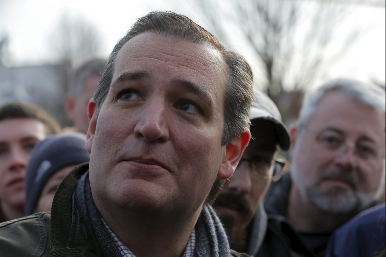 U.S. Republican presidential candidate and U.S. Senator Ted Cruz greets audience members at a Second Amendment campaign rally outside Granite State Indoor Range in Hudson