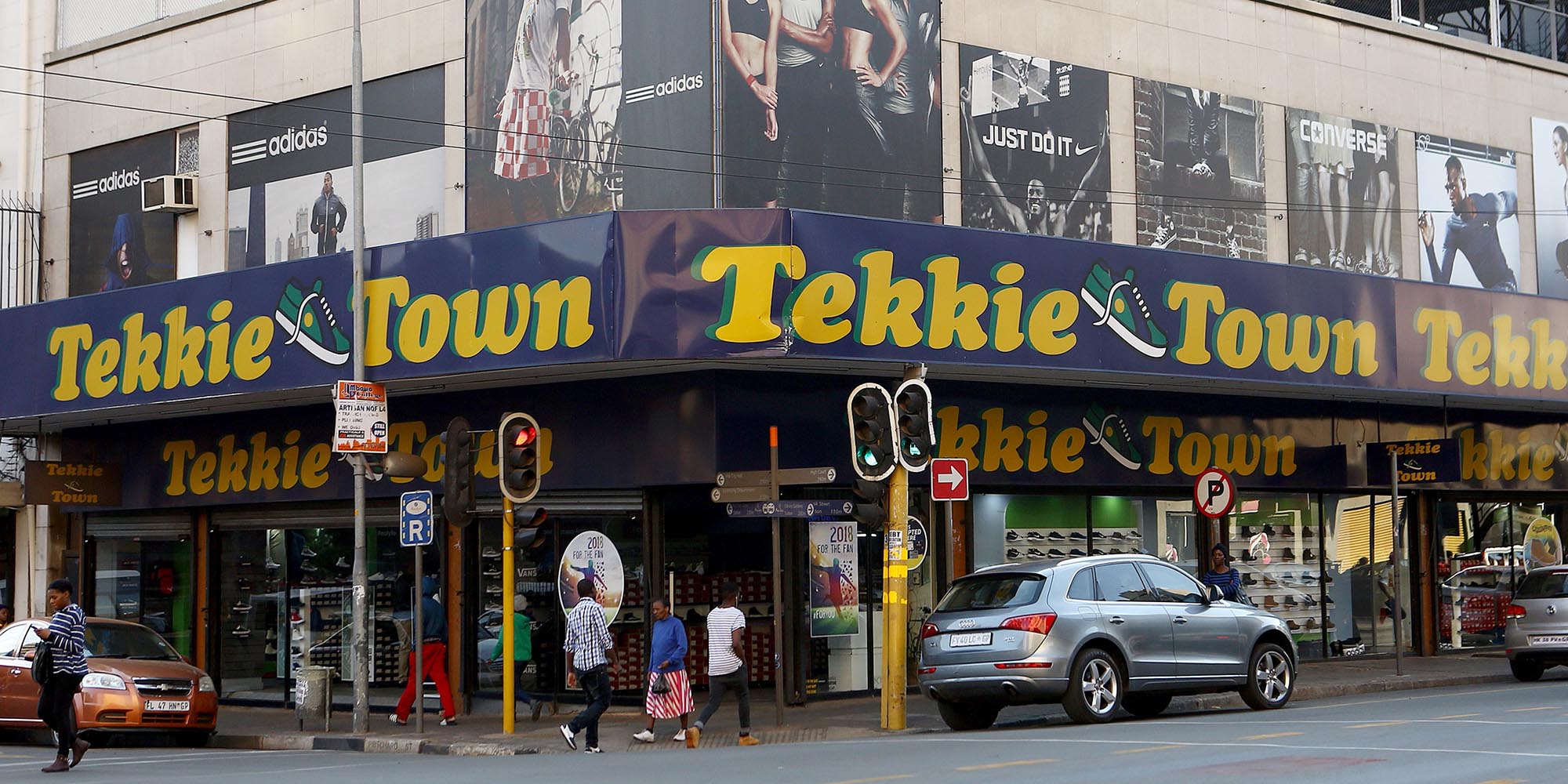 Steinhoff comes out guns blazing after Tekkie Town’s bid to liquidate the embattled group