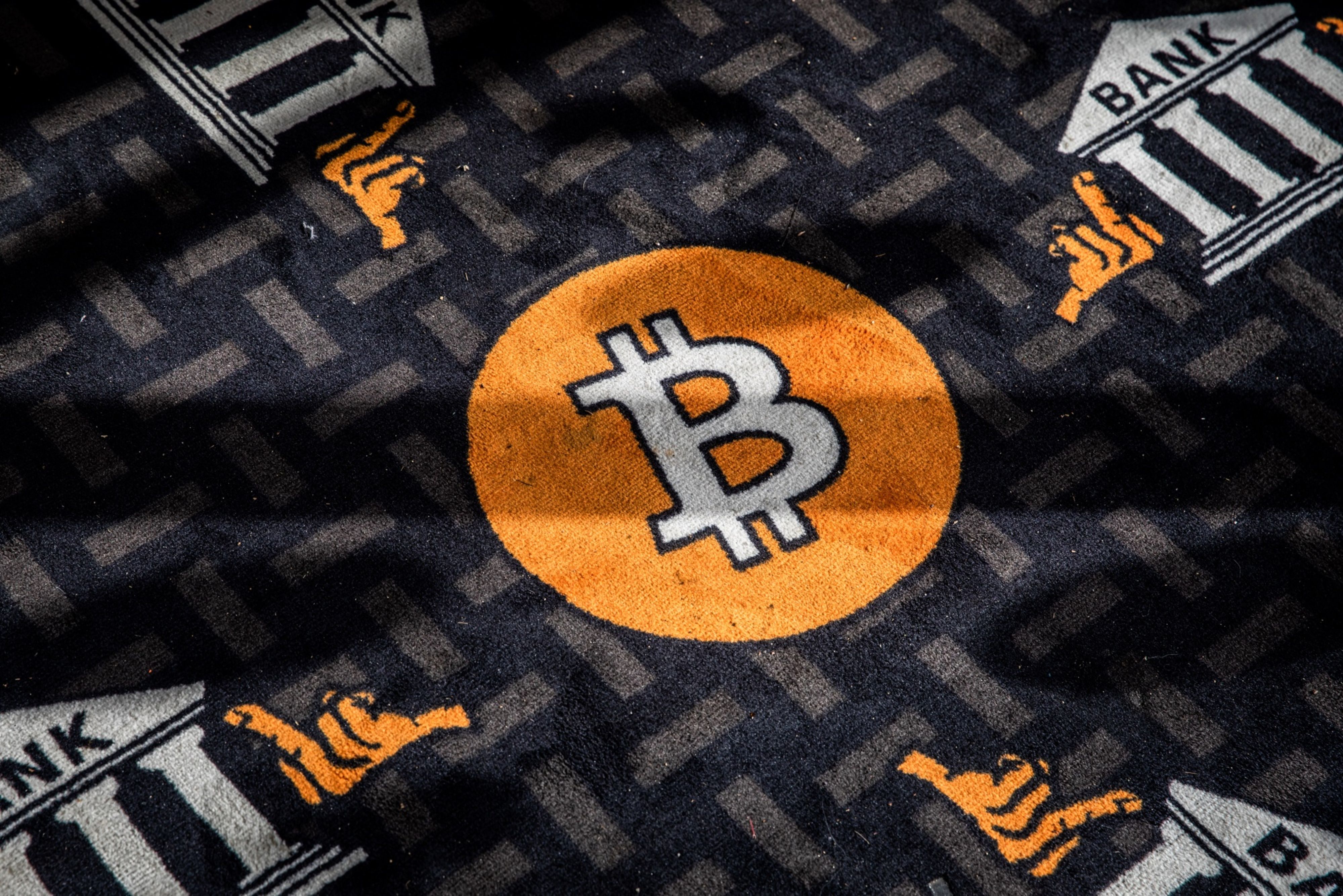 Crypto Traders Defy China’s Crackdown With Secretive Bets