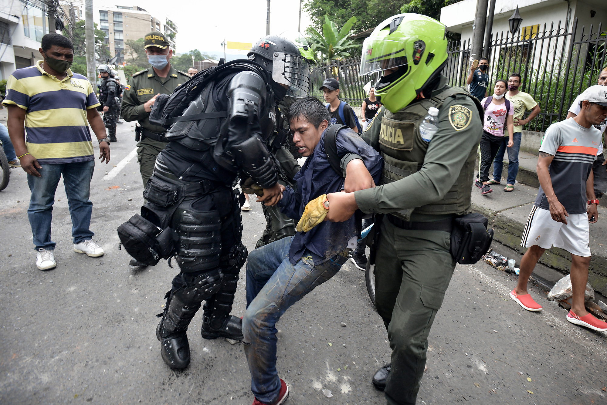 Revealed: Secretive British anti-crime agency spent millions training Colombia’s repressive police