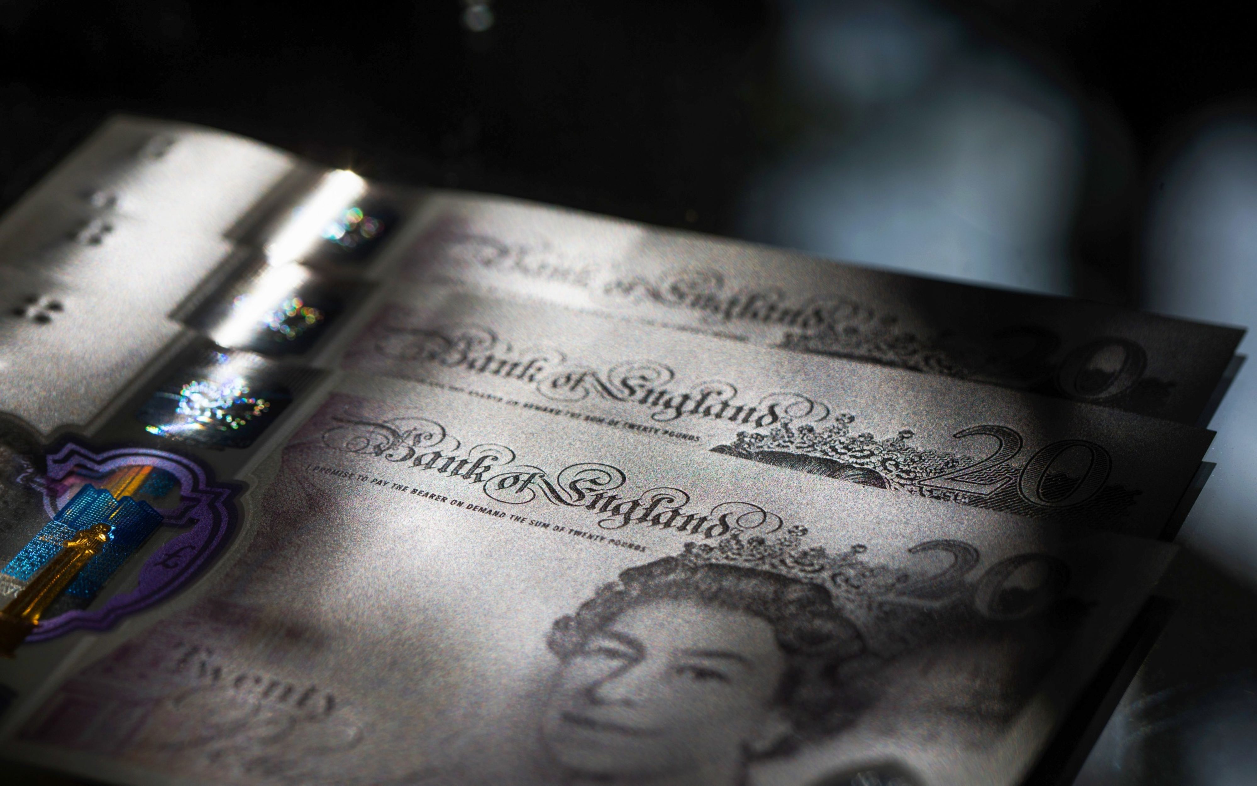 Pound Rallies Against Weaker Dollar After Coronavirus Lockdown