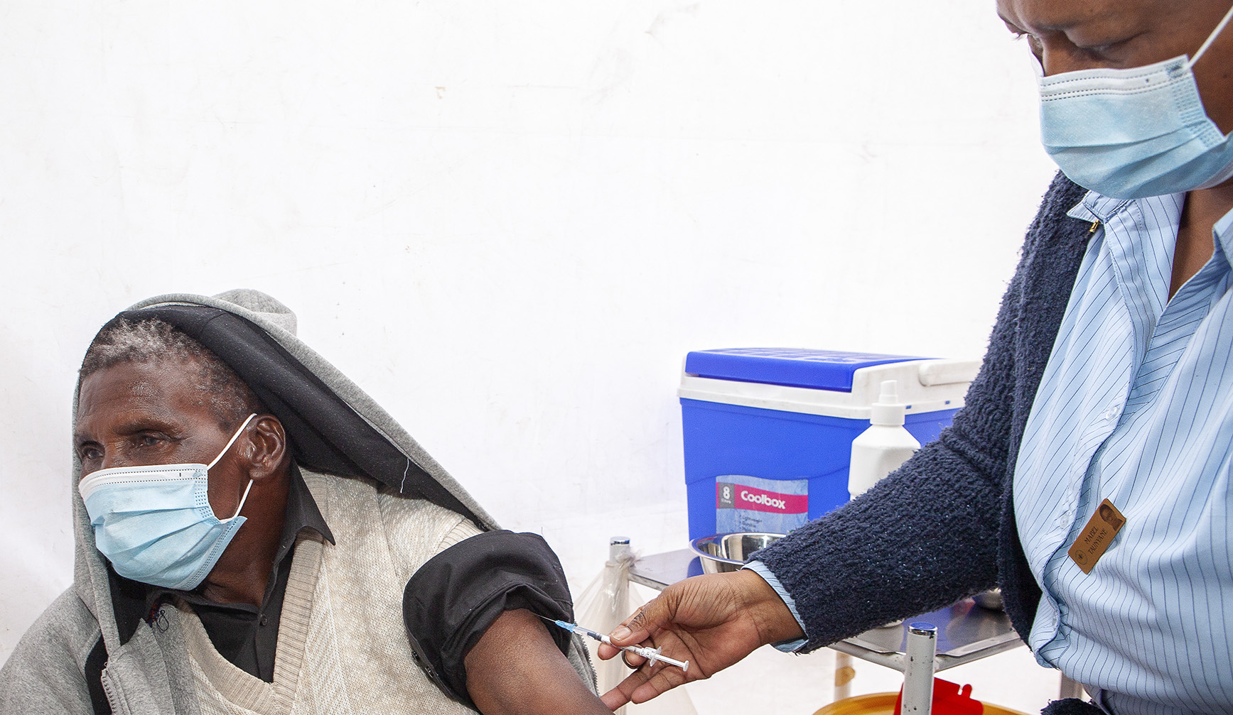 Week Four: A million Pfizer doses administered; Health department rolls up its sleeves without Mkhize