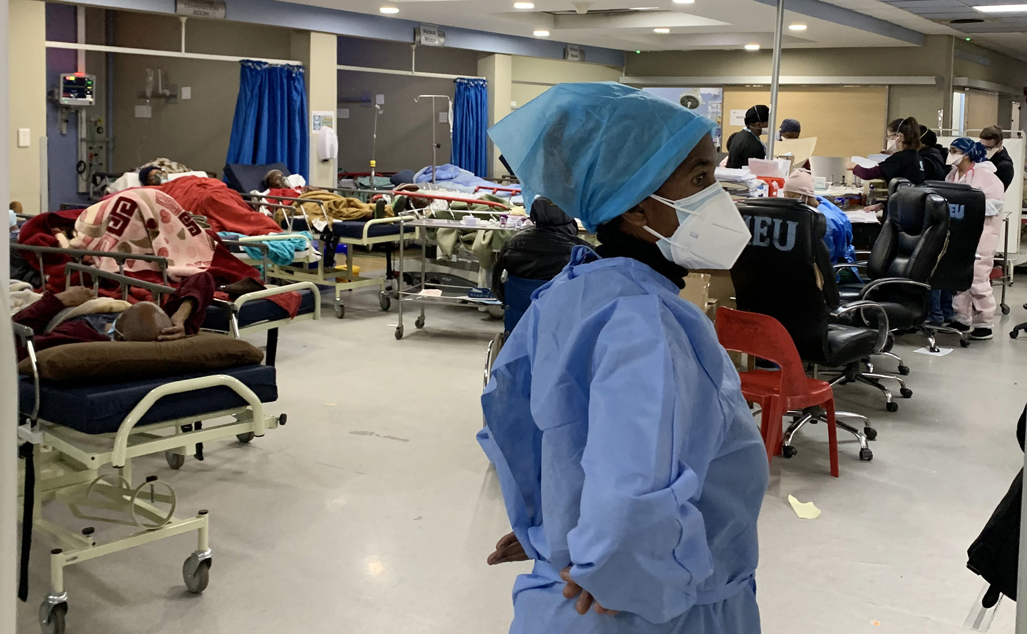 Gauteng health workers, experts raise alarm as hiring freezes pose risk to patient care