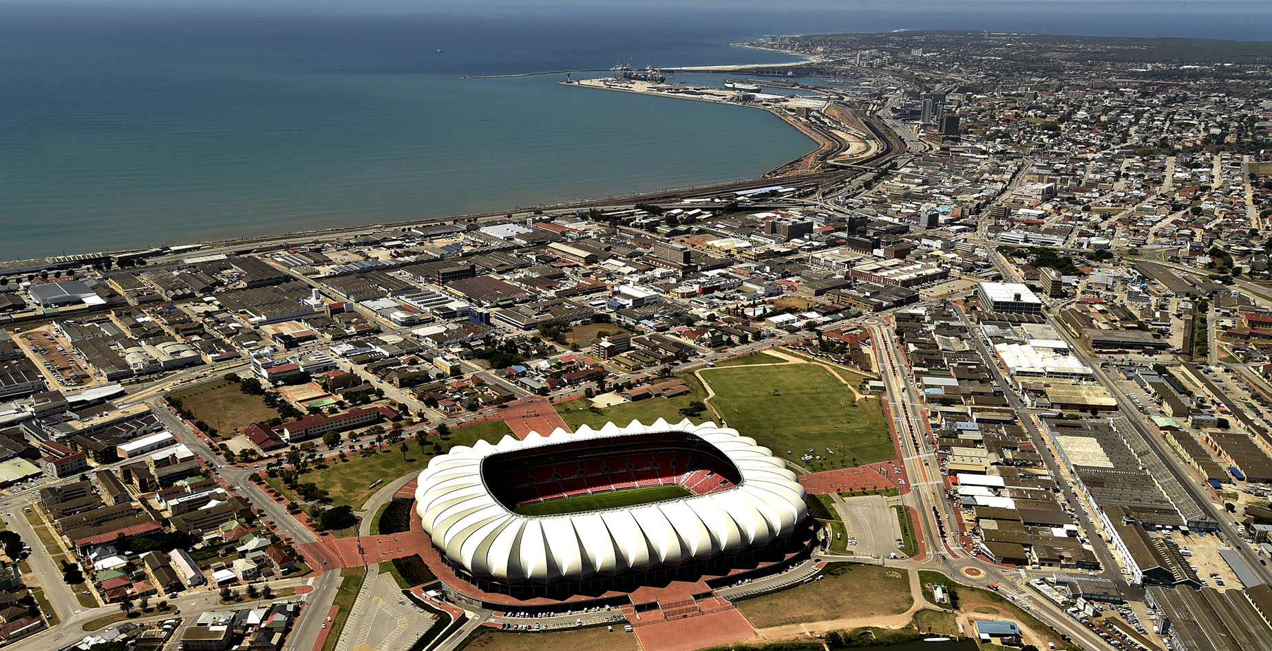 Covid-19 health workers' contracts extended, water crisis looms, mass vaccinations planned for Nelson Mandela Bay stadium