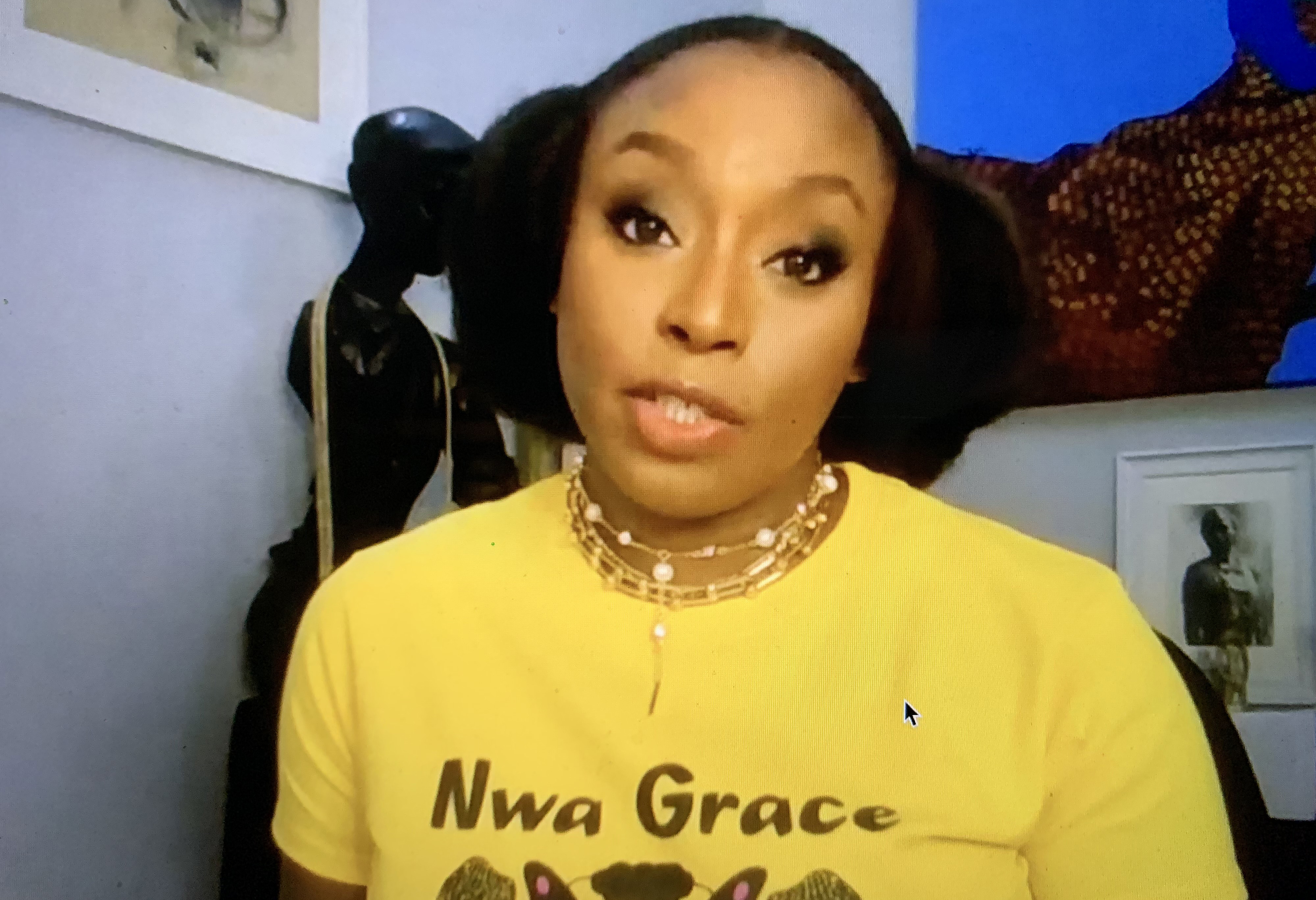 A tale of two lectures: UCT student council boycotts Chimamanda Ngozi Adichie lecture, accuses her of transphobia