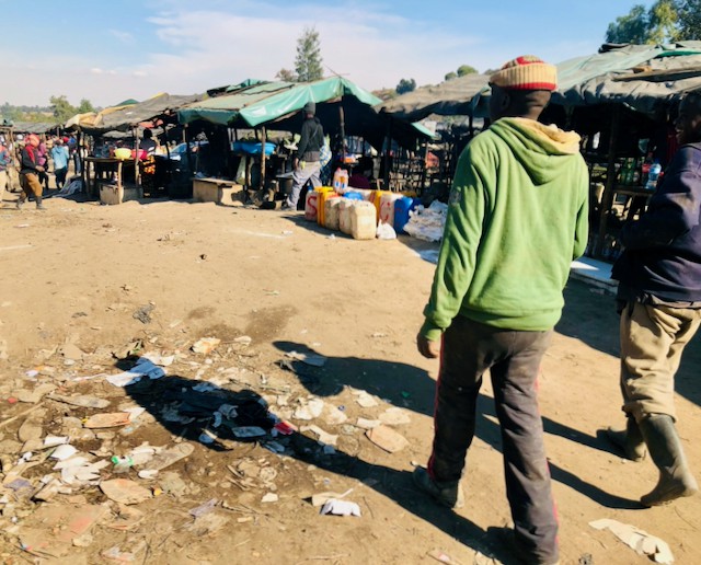 A thriving trade has sprung up around illegal mining in Gauteng