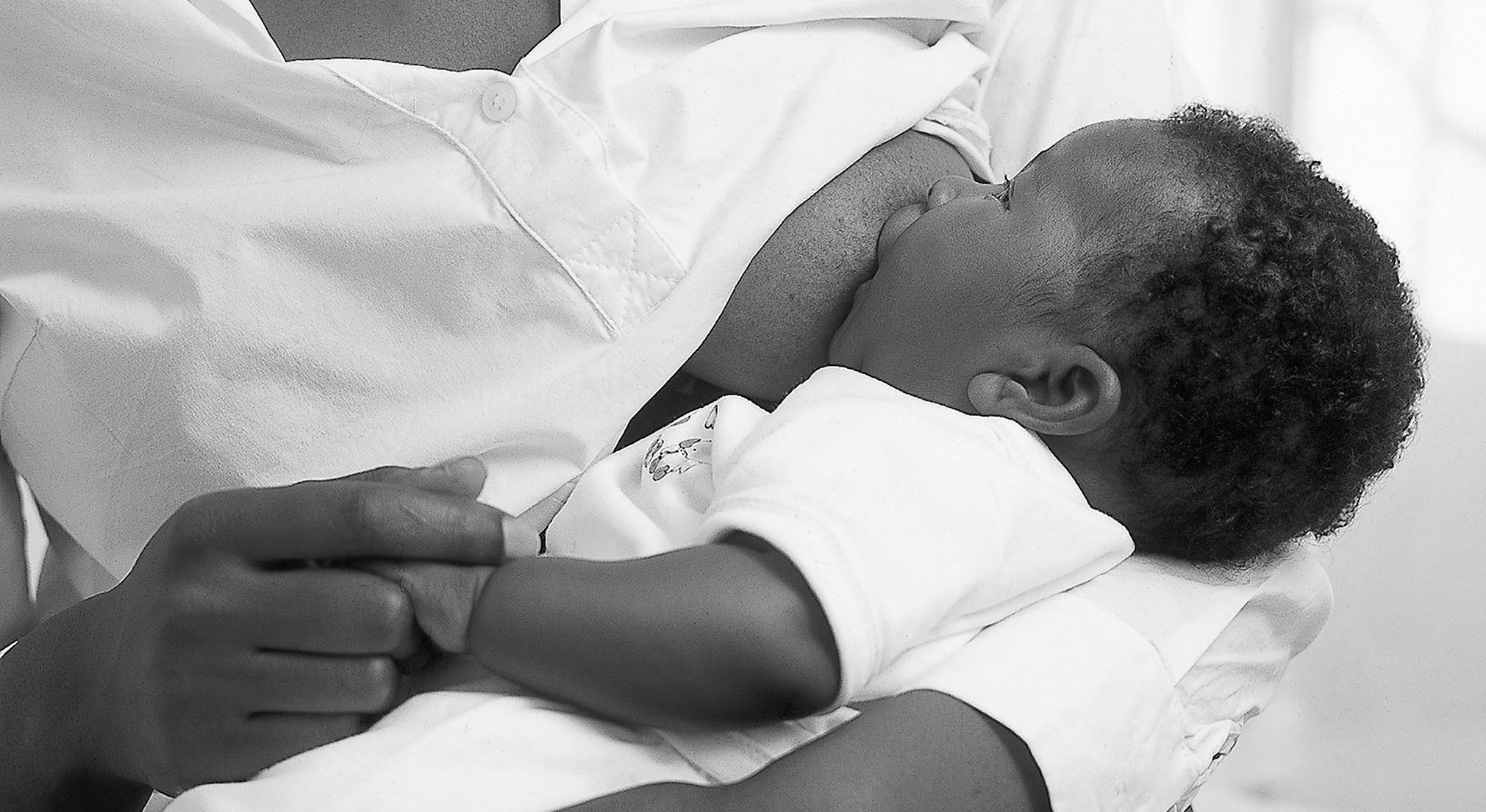 Why are fewer women breastfeeding in SA despite its enormous benefits?