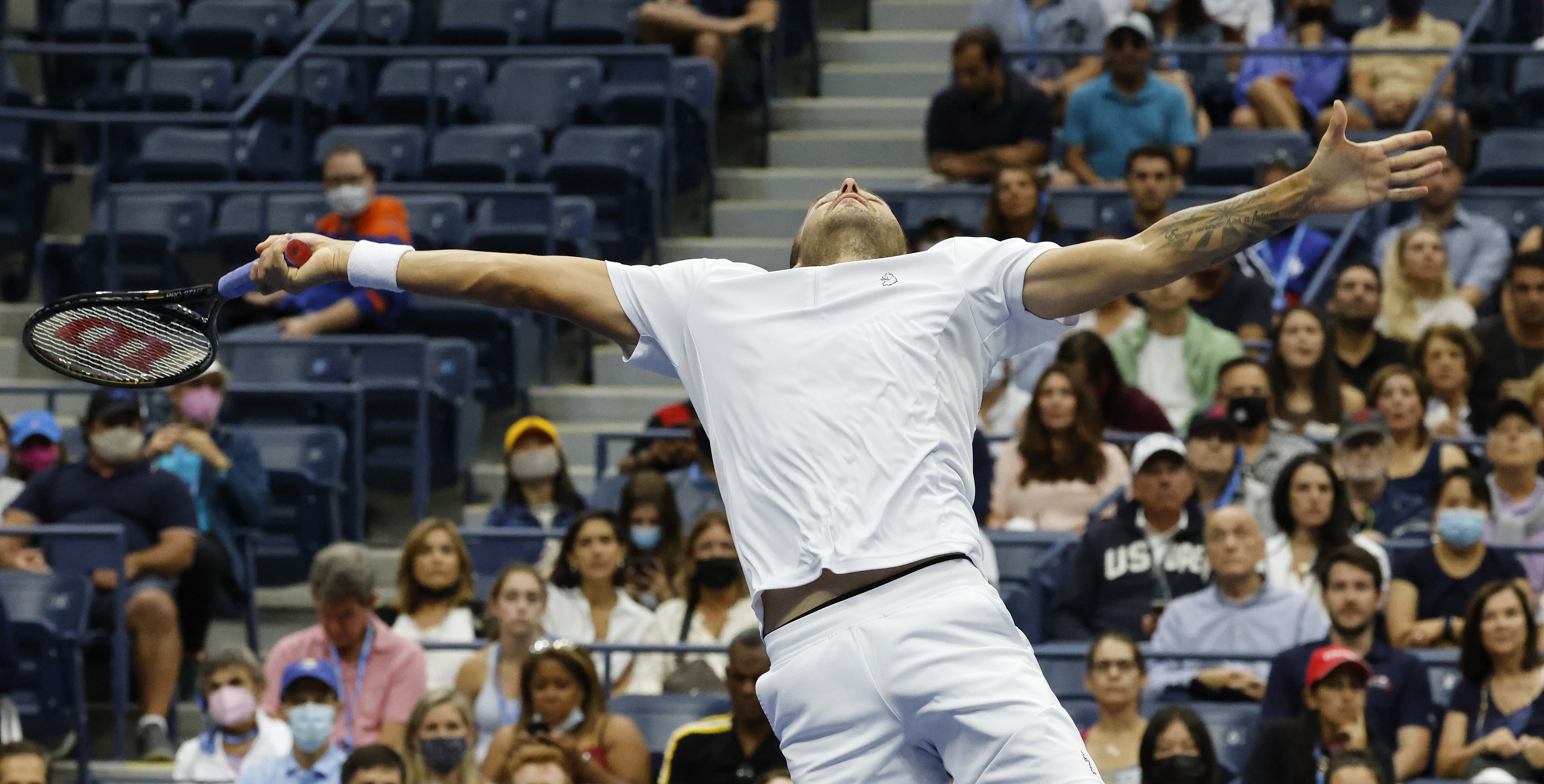 Speedy Medvedev makes quick work of Evans in U.S. Open fourth round