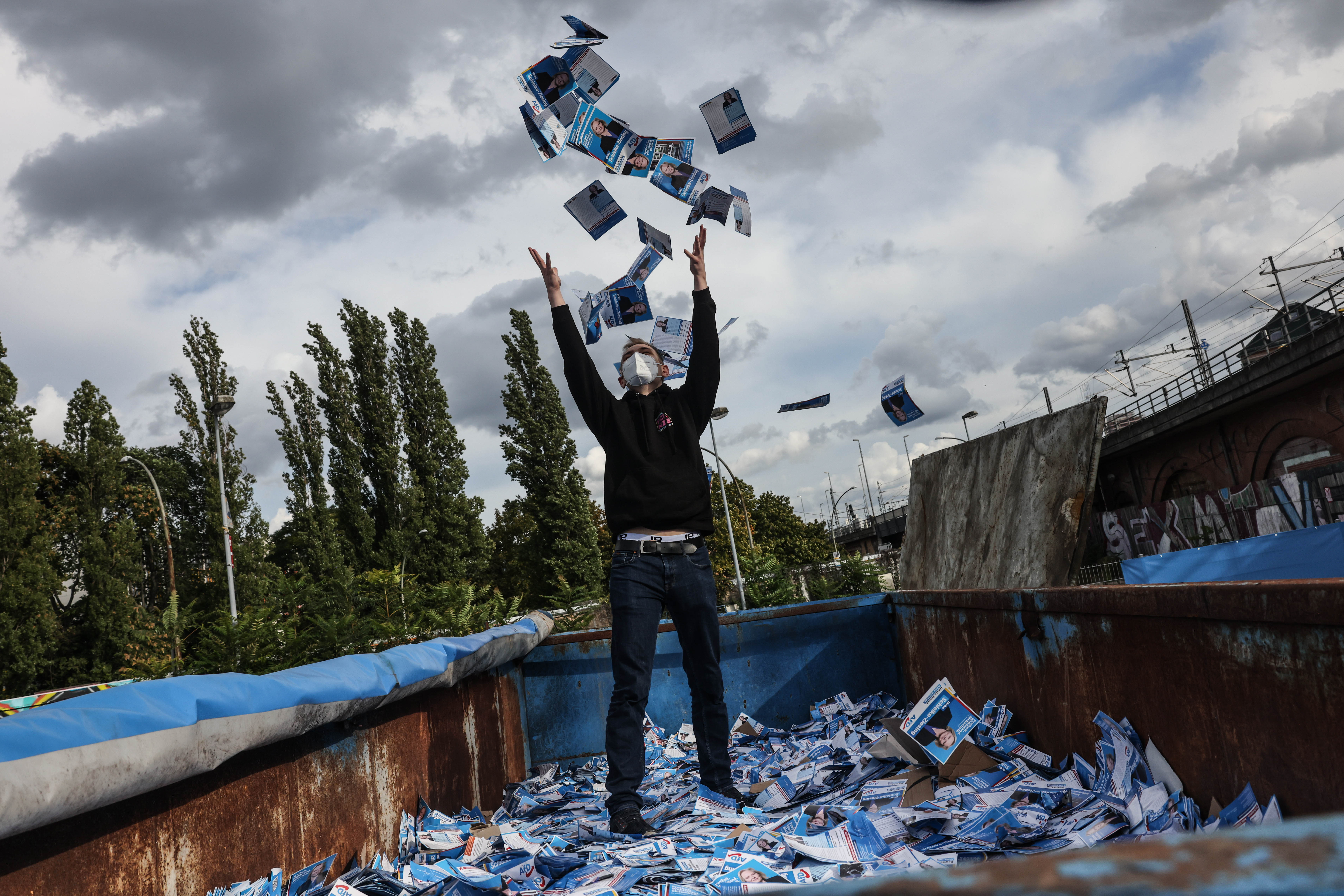 The German ‘Traffic Light Coalition’ becomes a reality, ushering in a sea change in European politics