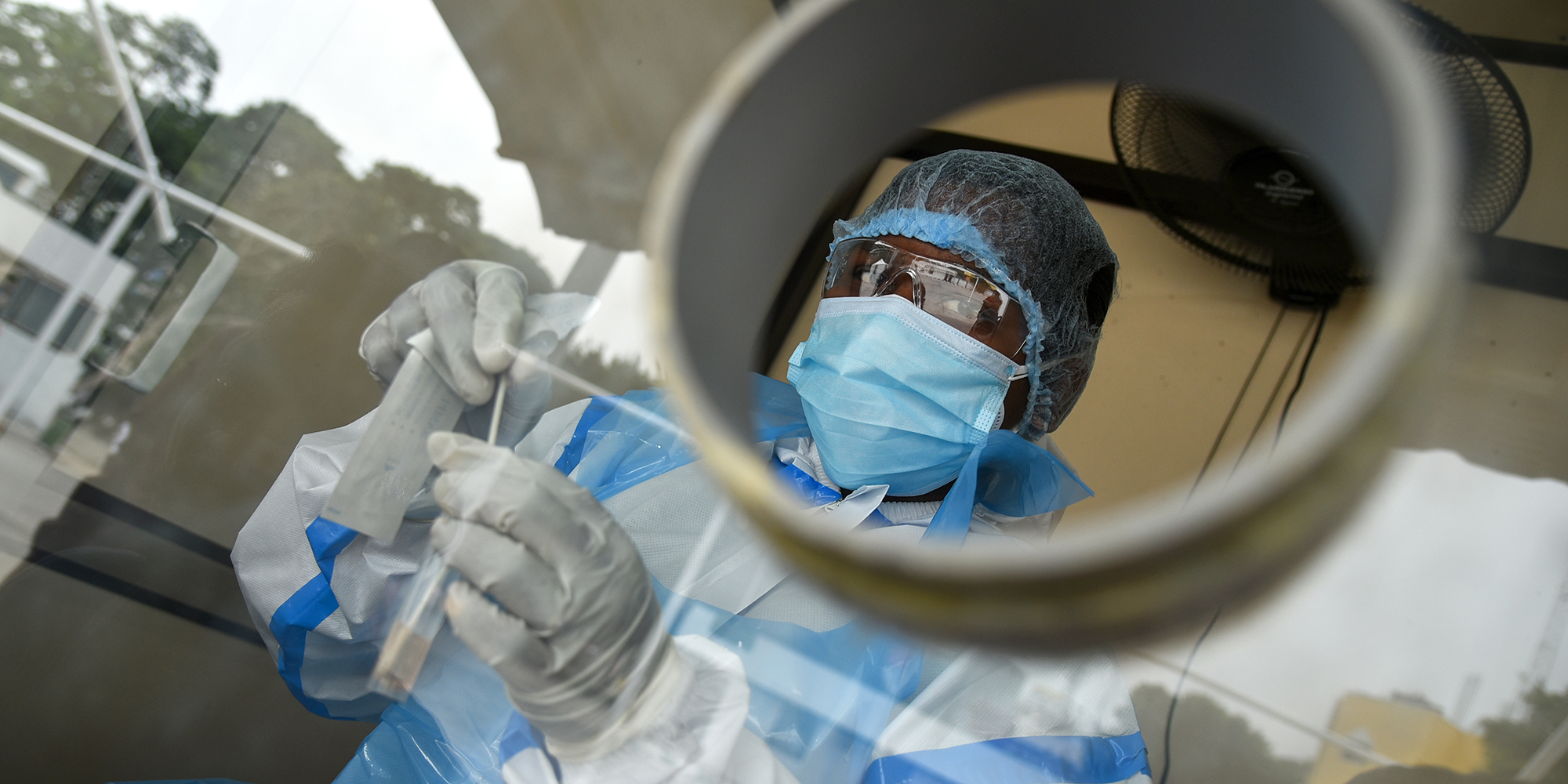 Bloomberg-Global-Update18/10 option 3