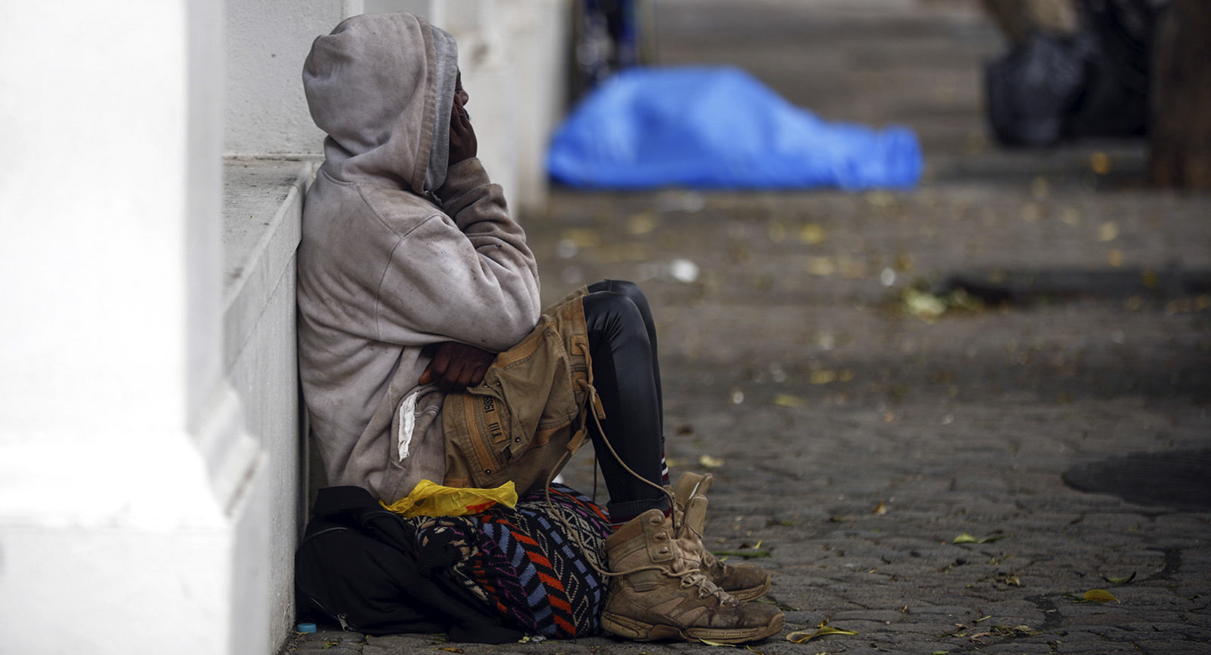 WATCH — Giving money to beggars: does it make their lives better?