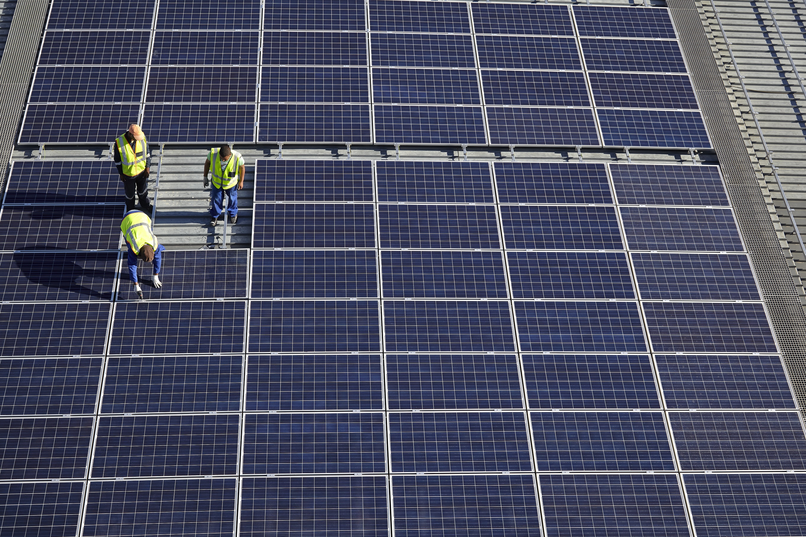 Climate change as a collective action problem: Has COVID-19 taught us anything?