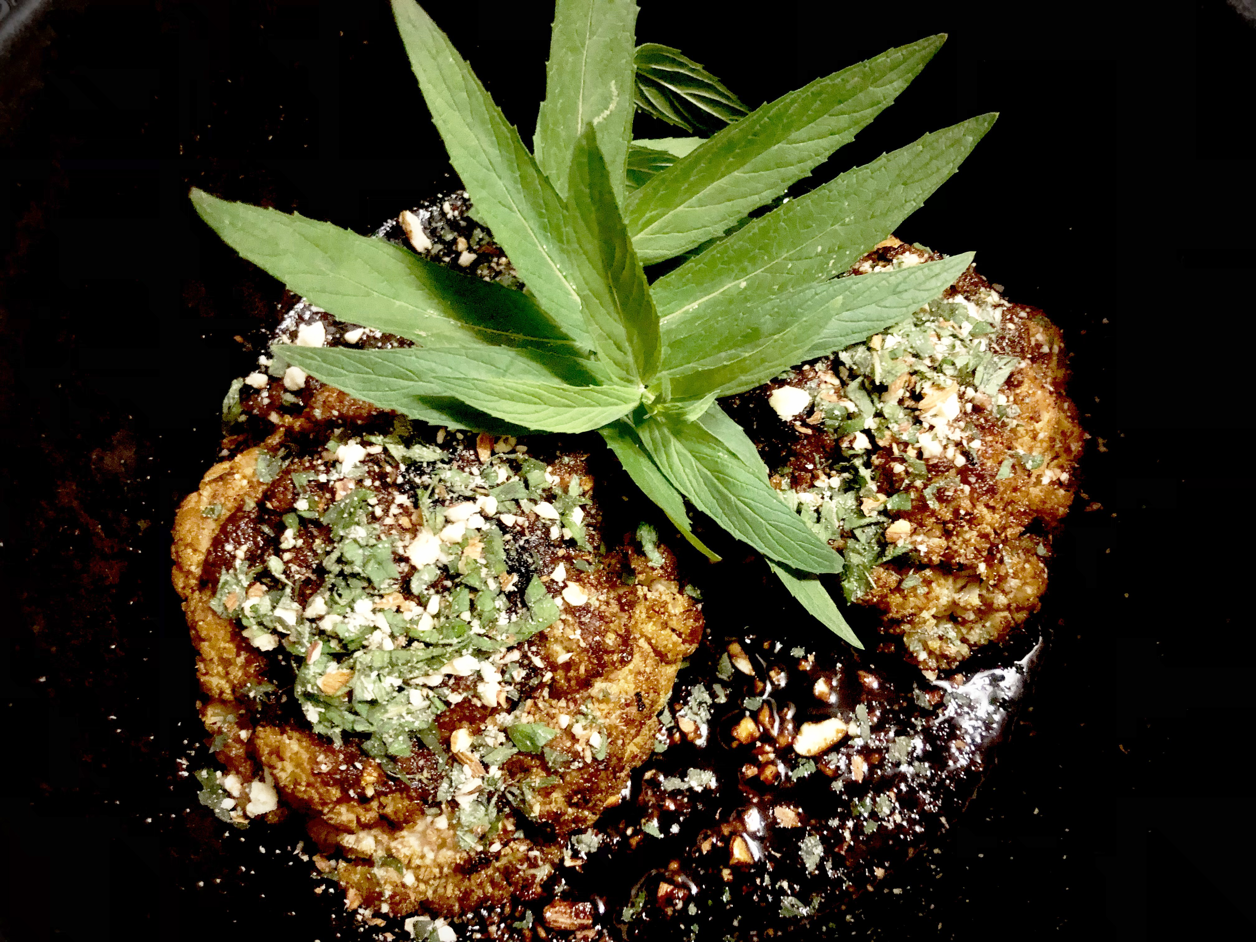 Roasted cauliflower in a braai pot