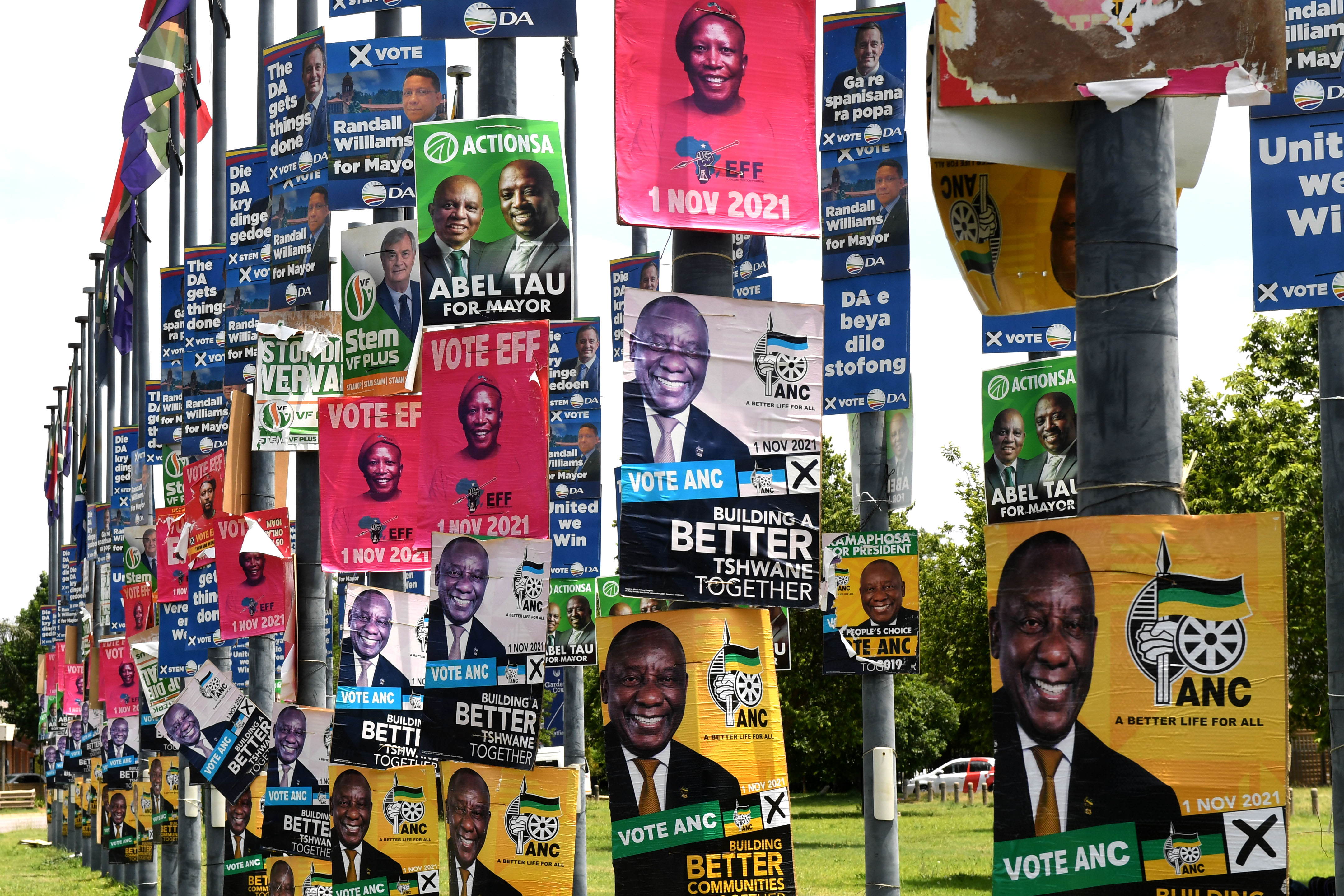 The biggest winners and losers of South Africa's local government polls