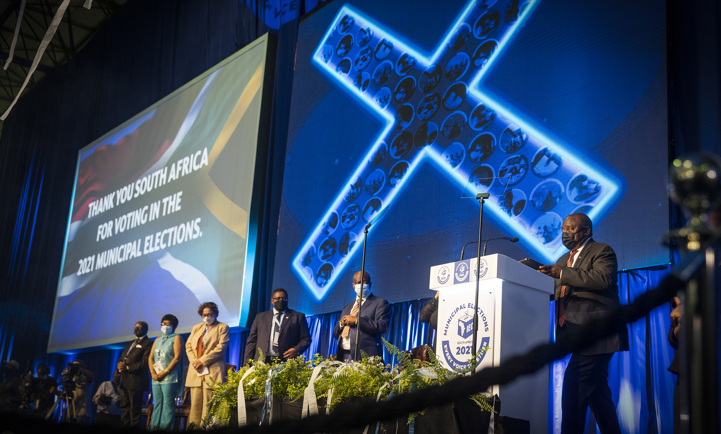 Carien-analysis-finalcurtain shiraaz pix 22