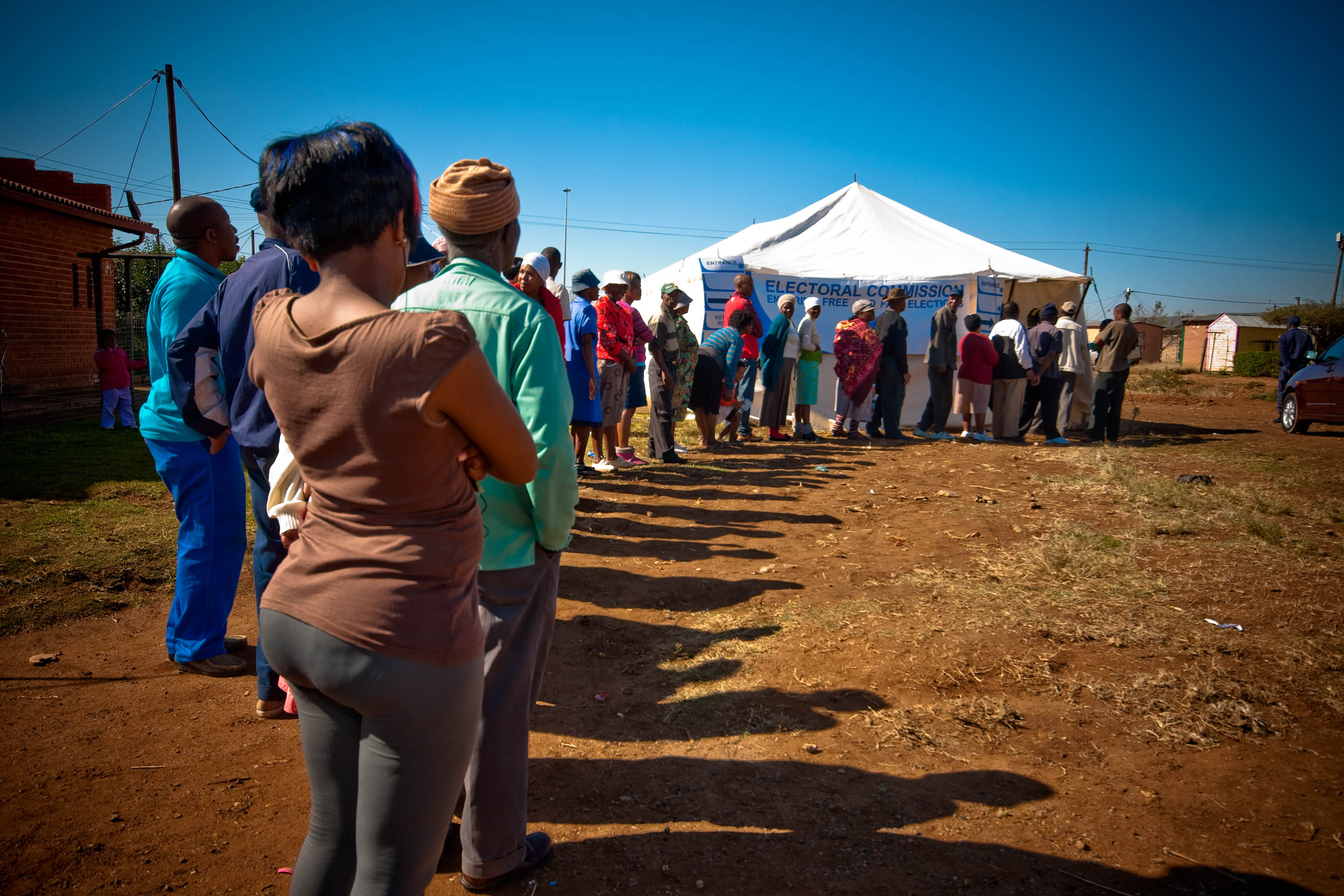 South Africans head to the polls