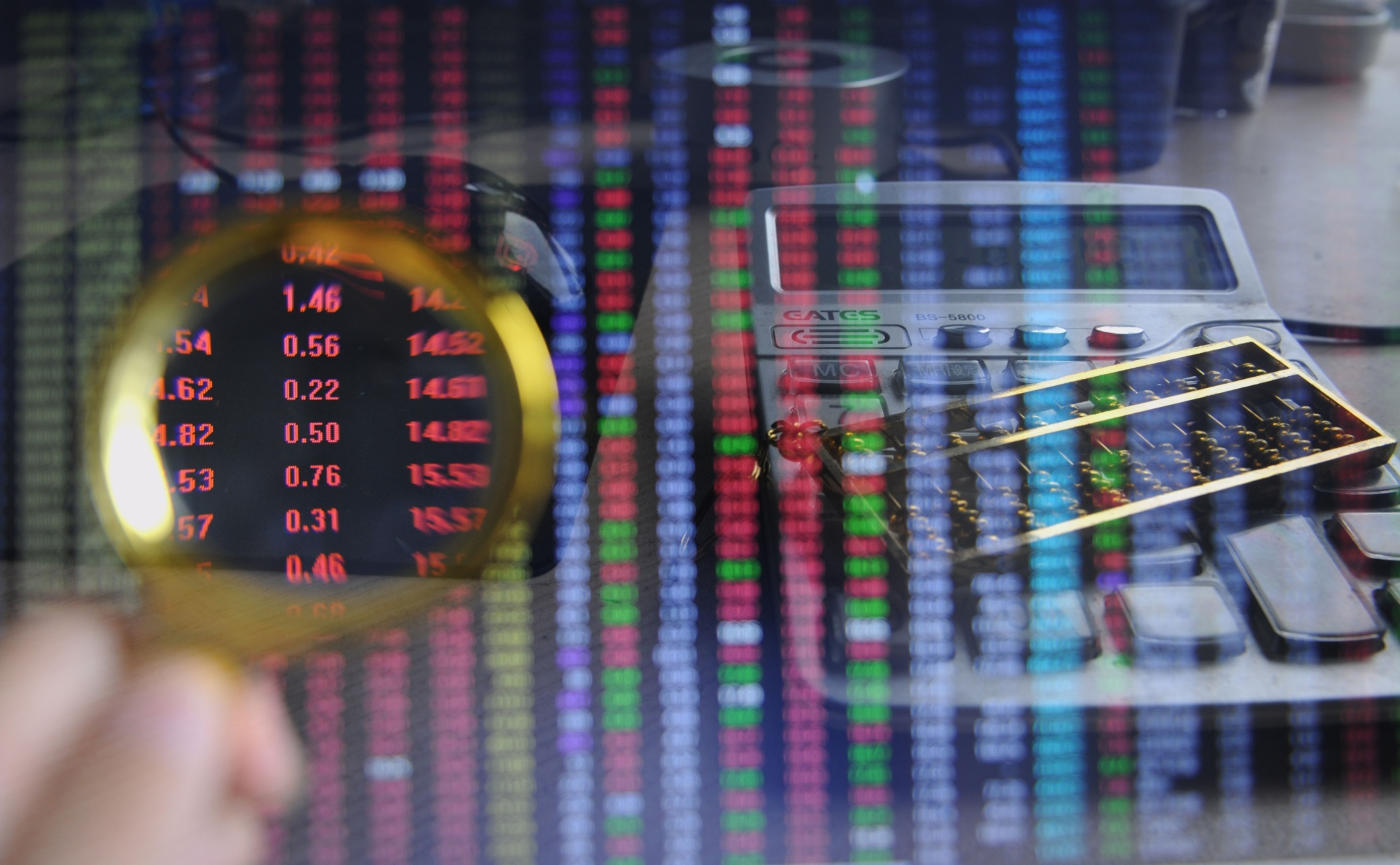 Asia shares steady; gold at record high as trade war ratchets up