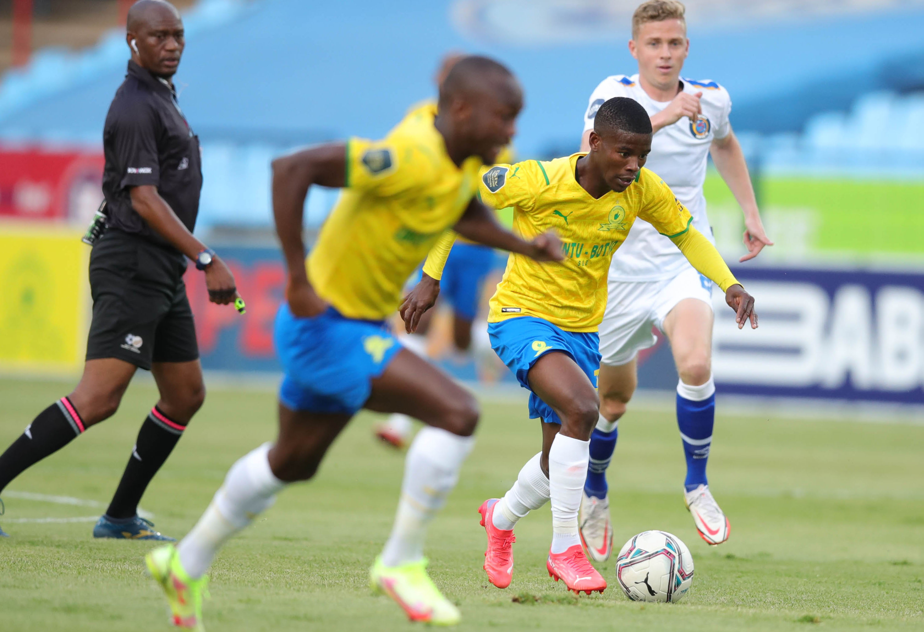 Sundowns’ defences finally breached, while Stellenbosch’s unbeaten run ends
